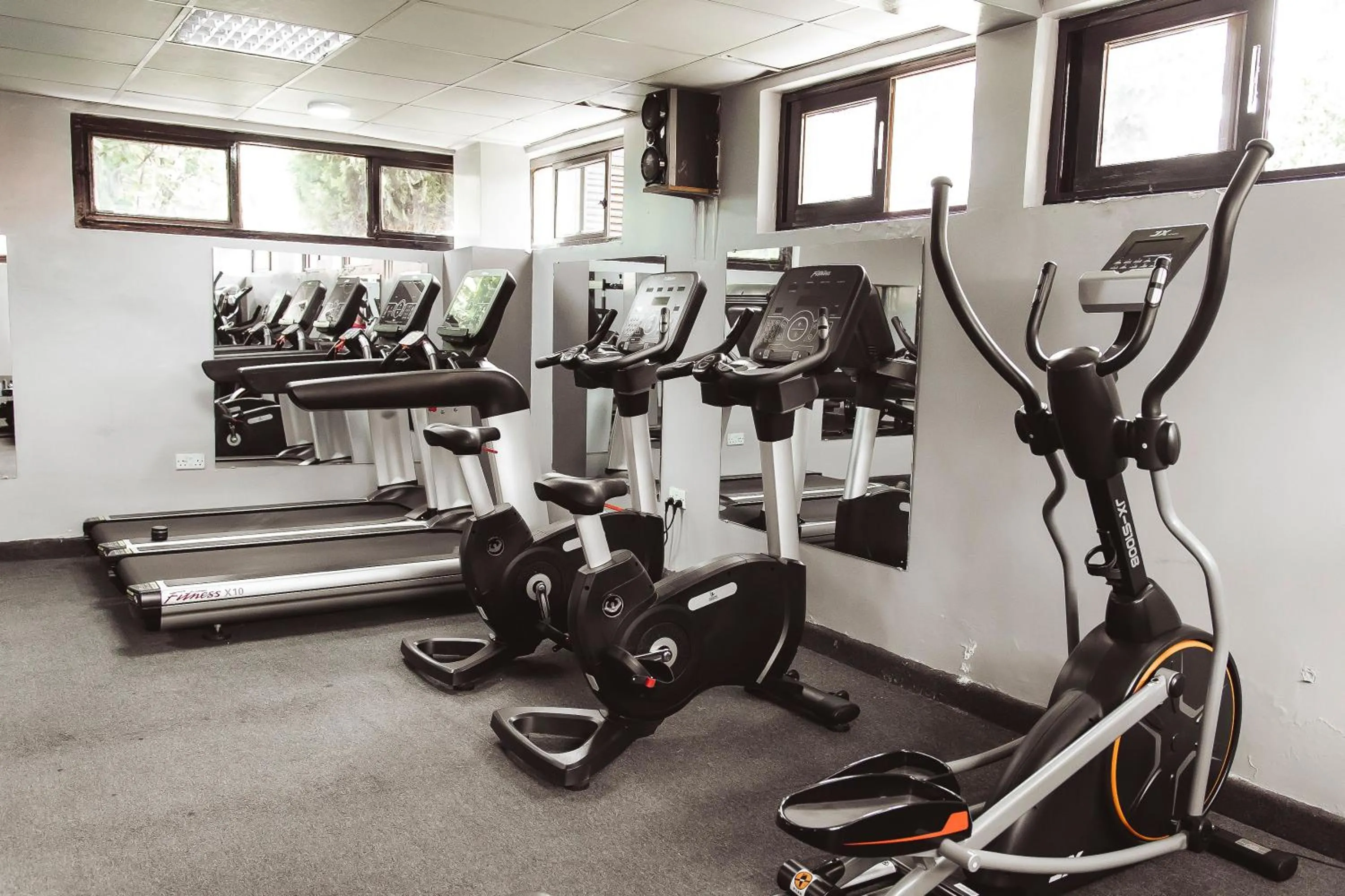 Fitness centre/facilities in Highlands Apartment