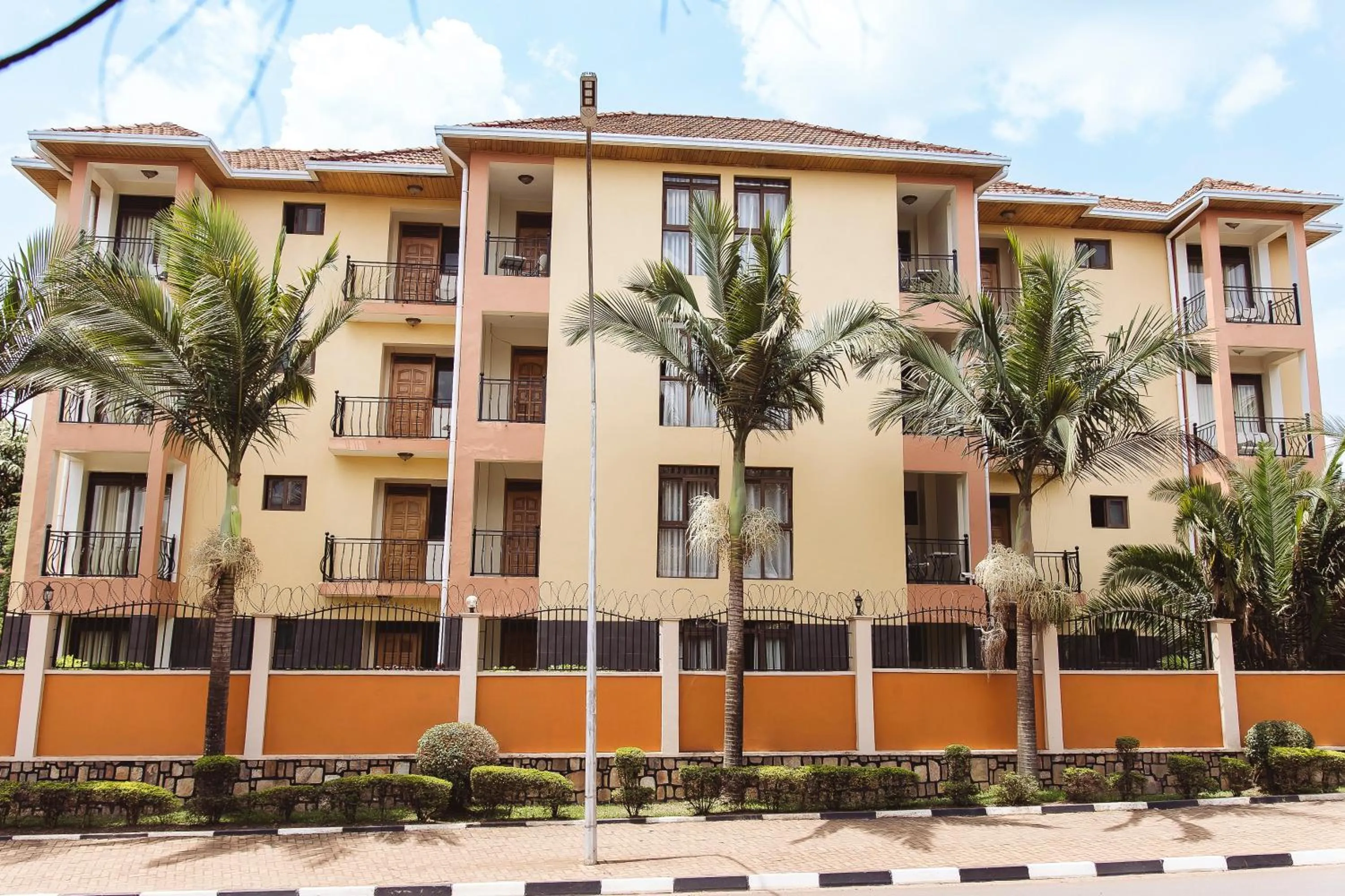 Property building in Highlands Apartment