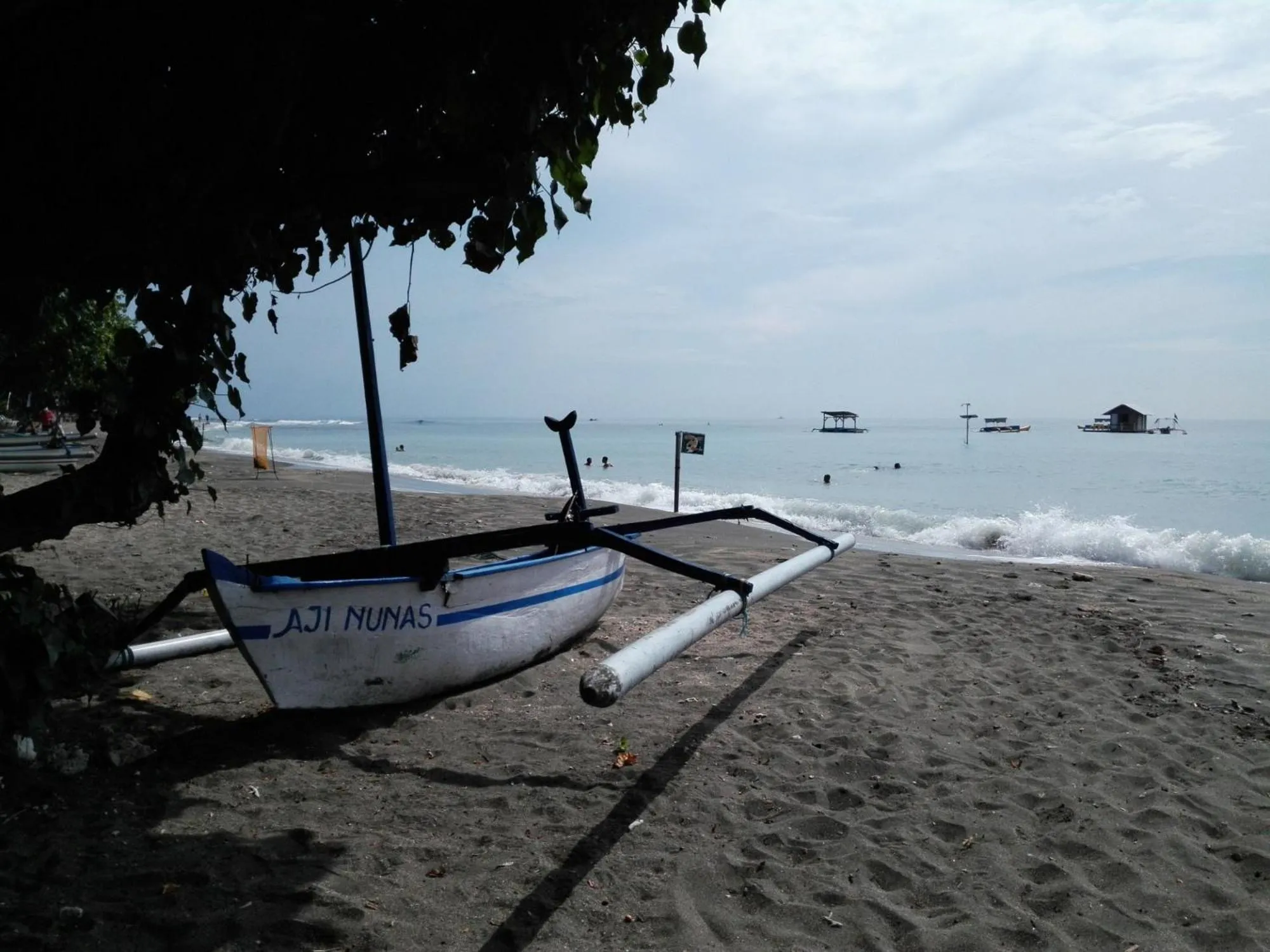 Beach in Mango Tree Inn