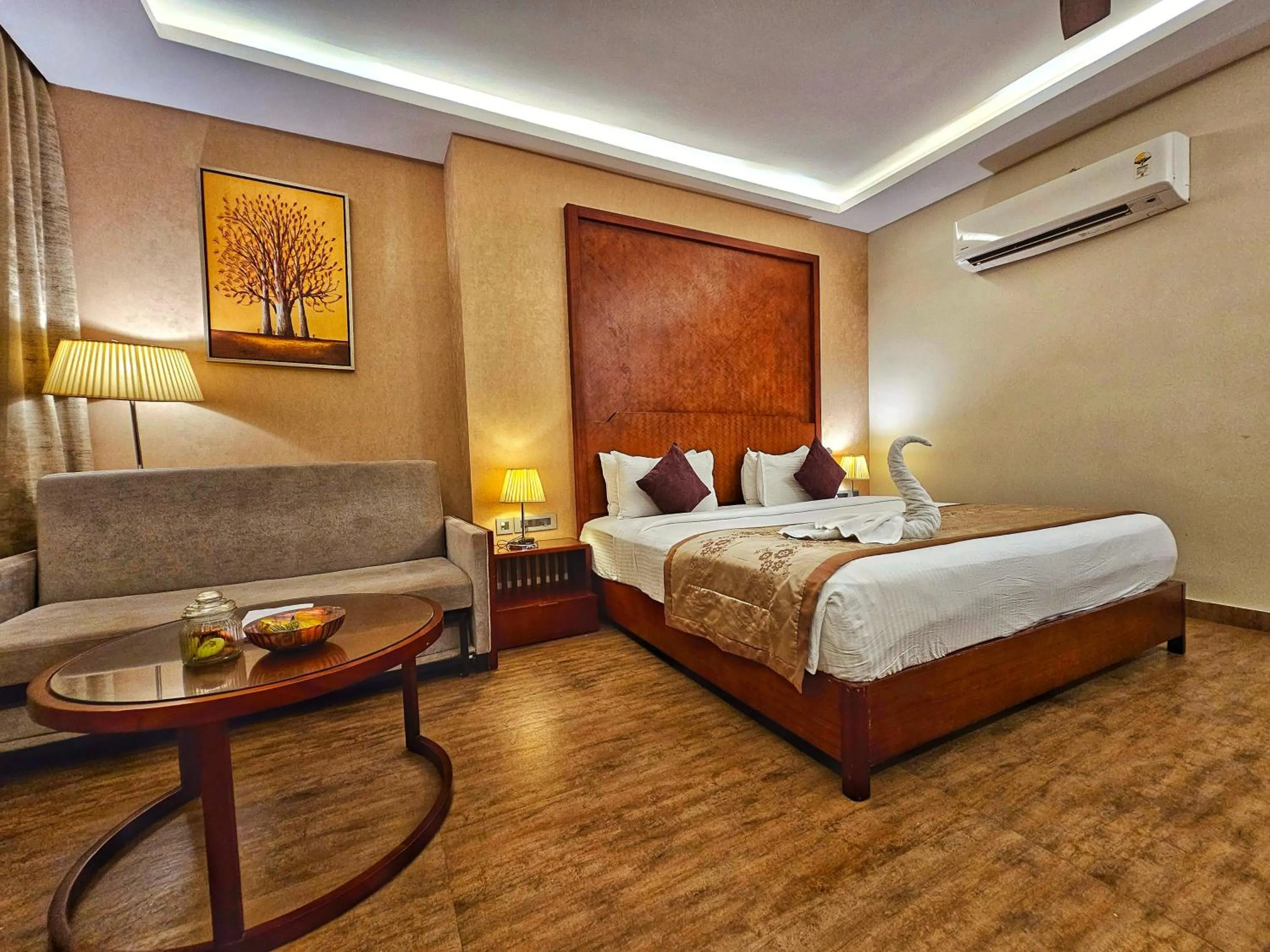 Photo of the whole room, Bed in UVA Meridian Bay Resort & Spa