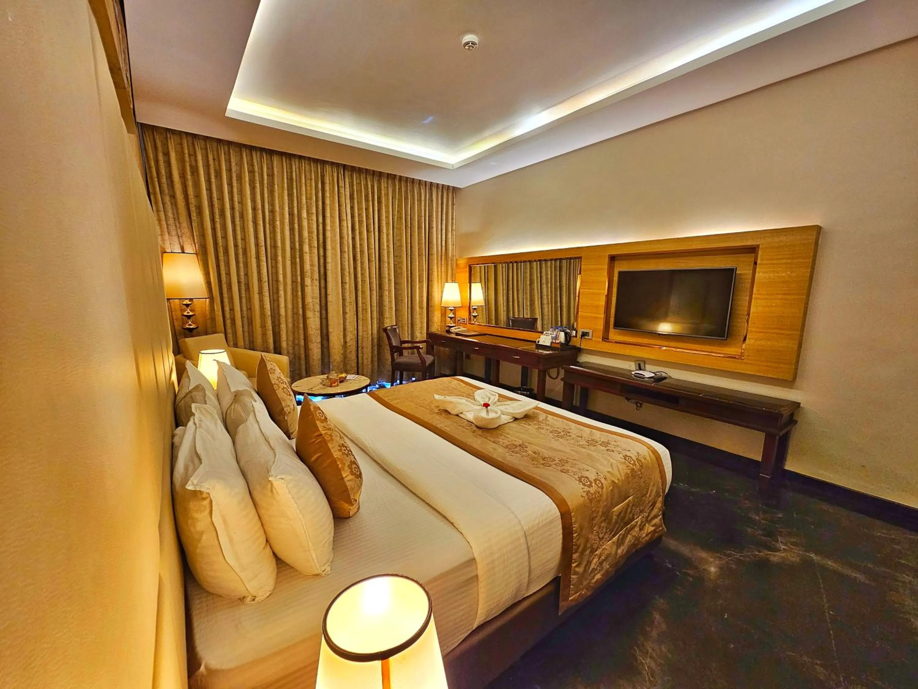 TV and multimedia, Bed in UVA Meridian Bay Resort & Spa