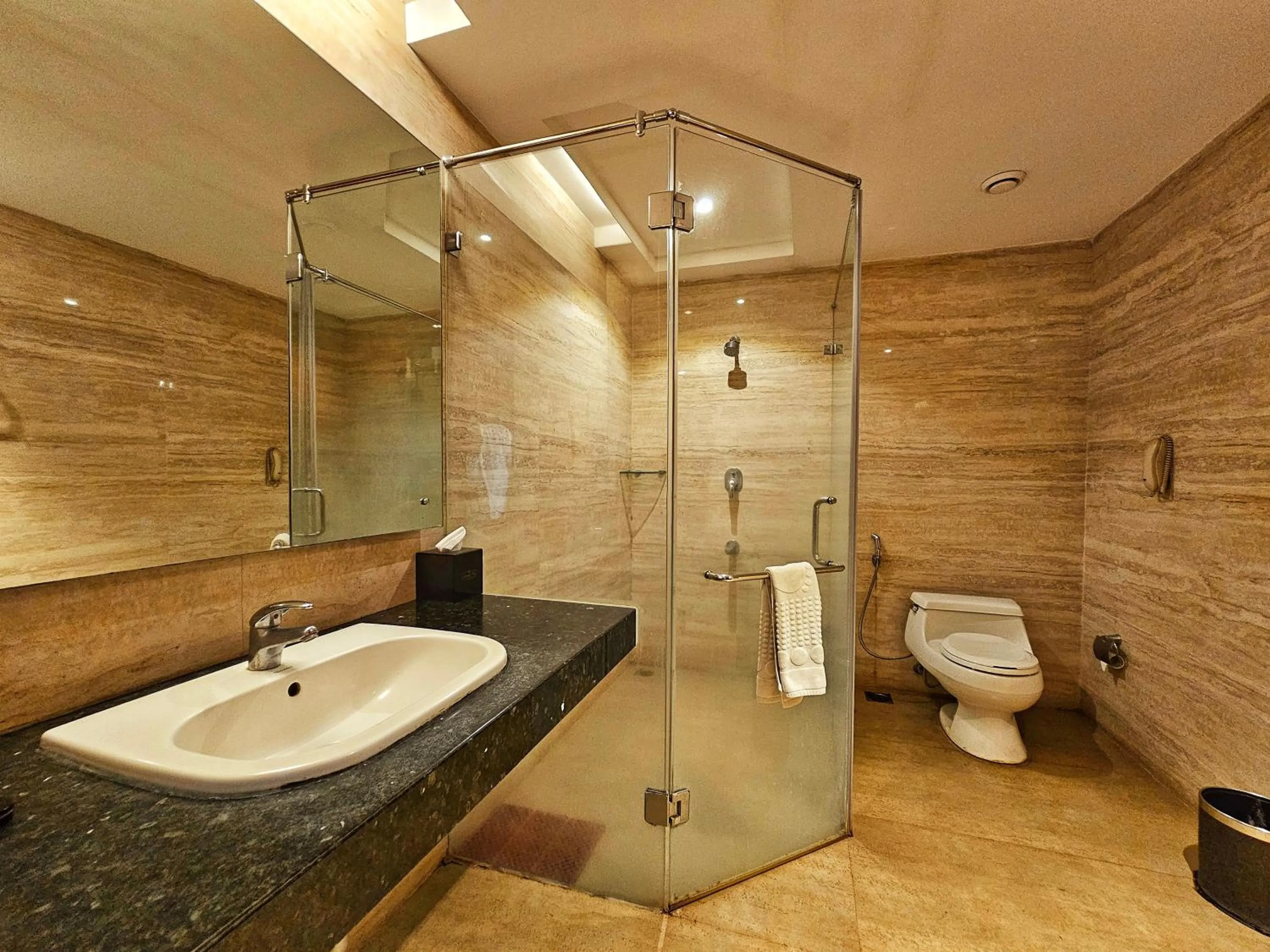 Bathroom in UVA Meridian Bay Resort & Spa