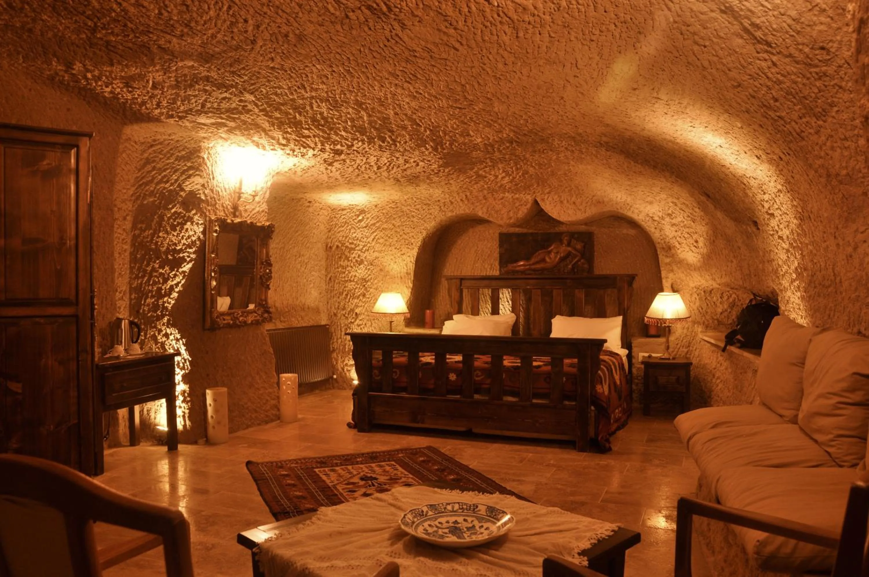 Property building in Hanımkız Konagı