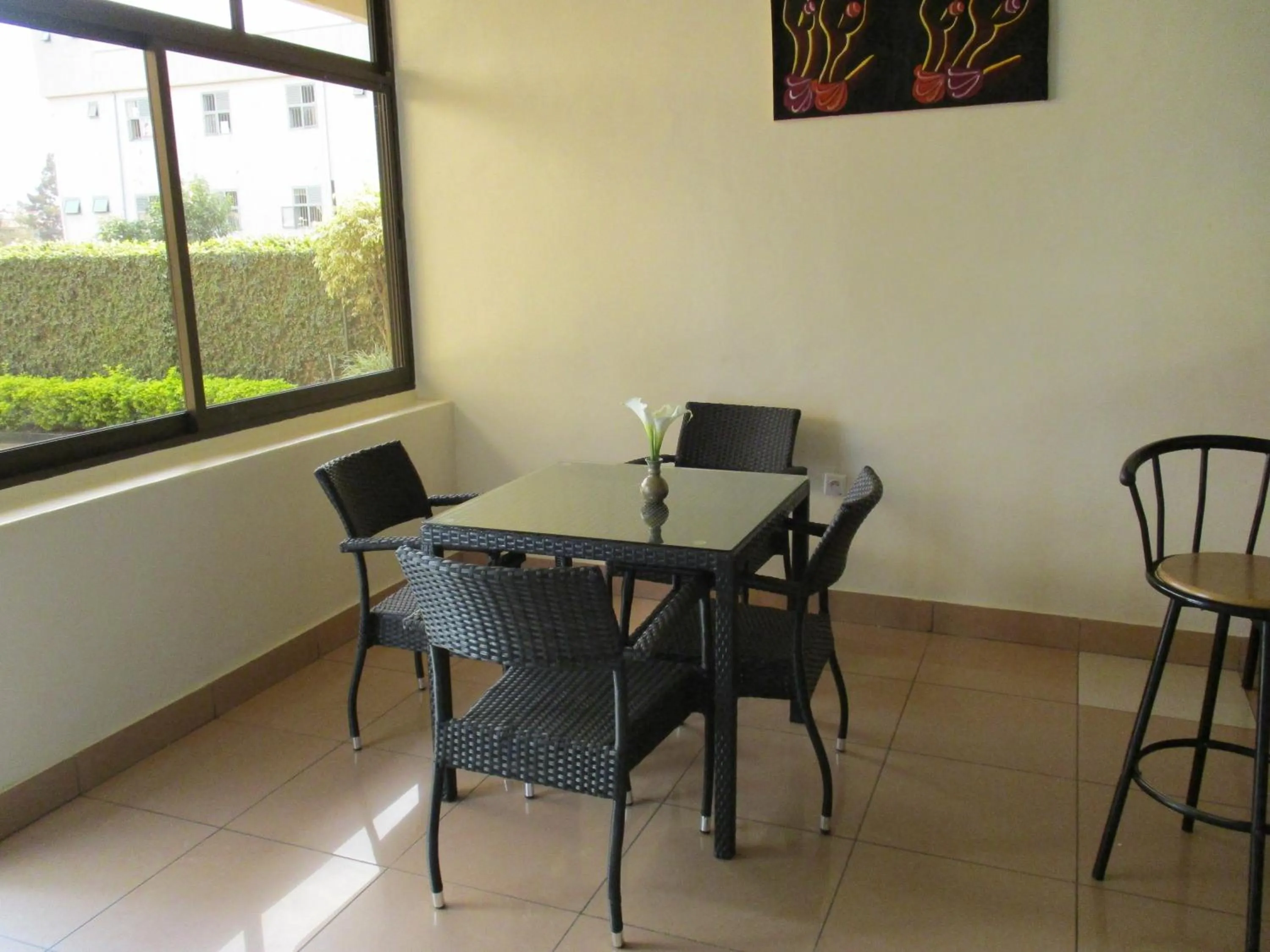 Restaurant/places to eat in Virunga Hotel