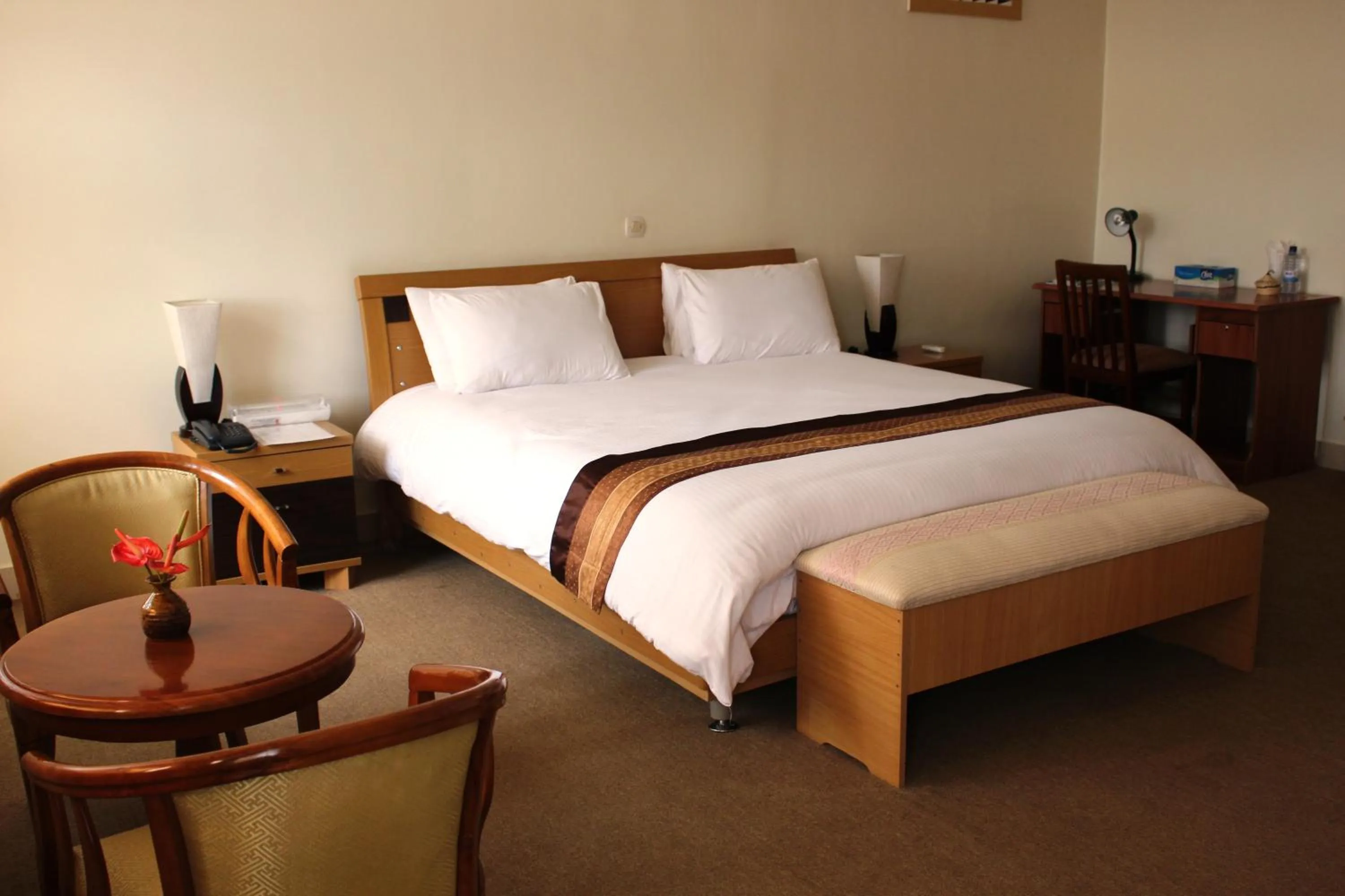 Bedroom, Bed in Virunga Hotel