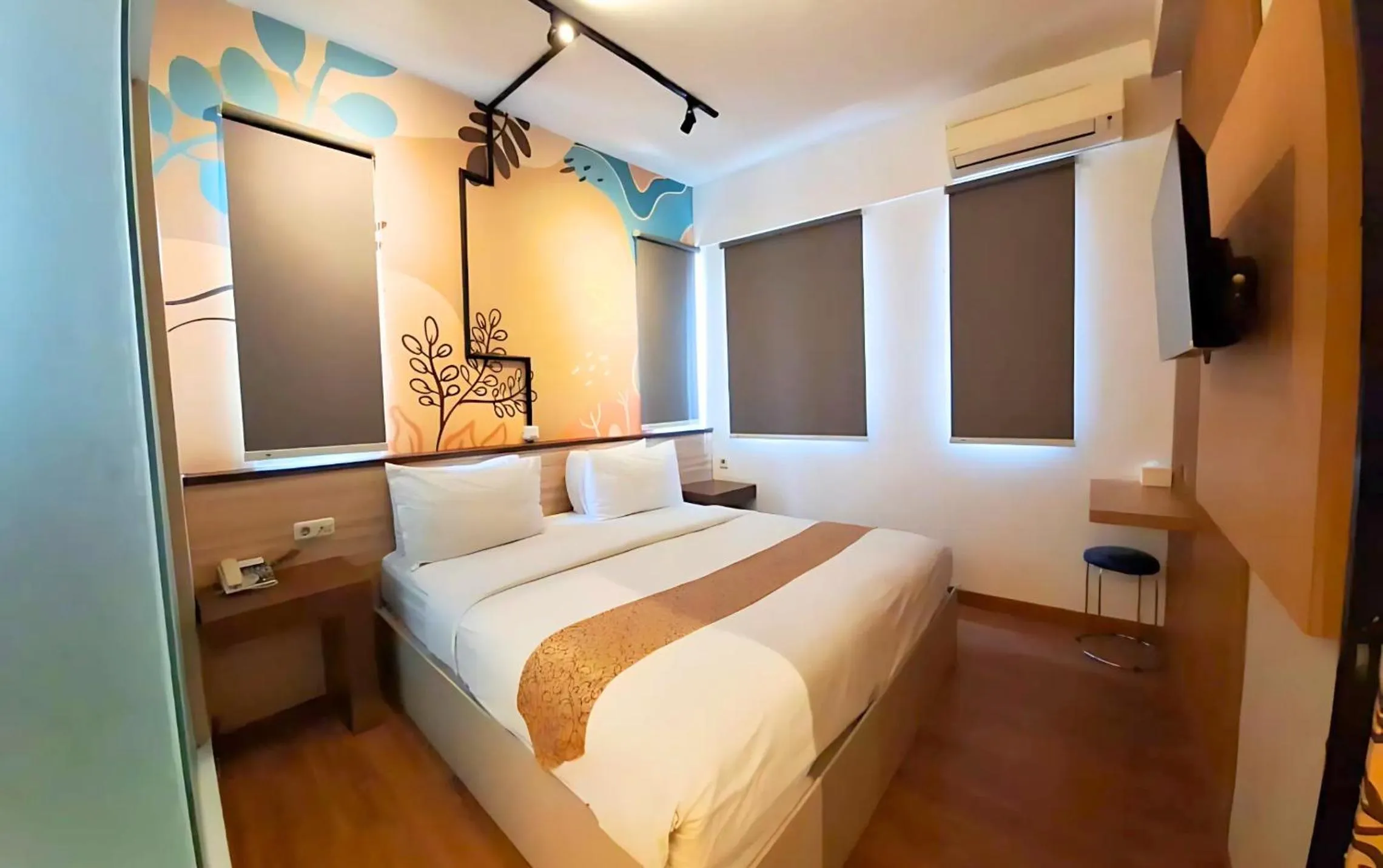Bed in True Blue Mangga Besar Jakarta