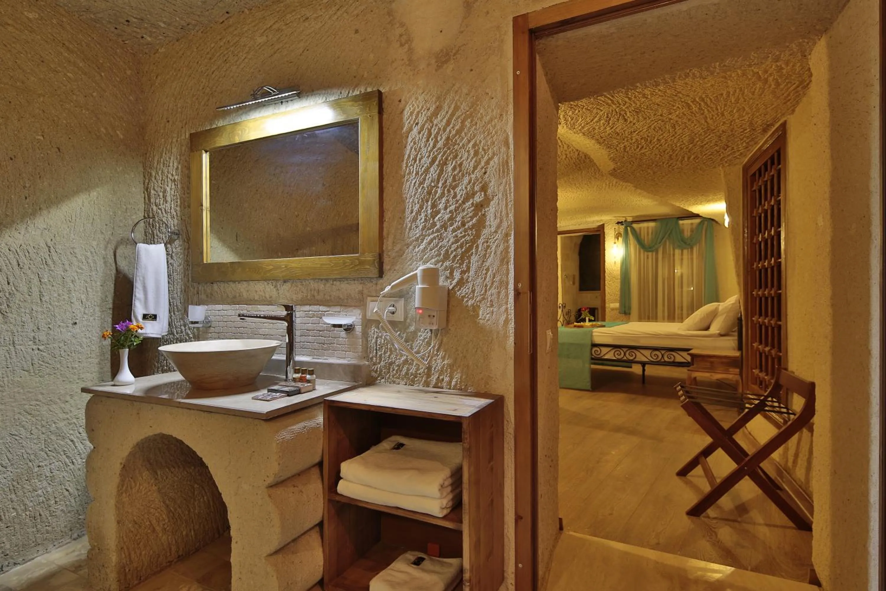 Bathroom in Jacob's Cave Suites - Cappadocia