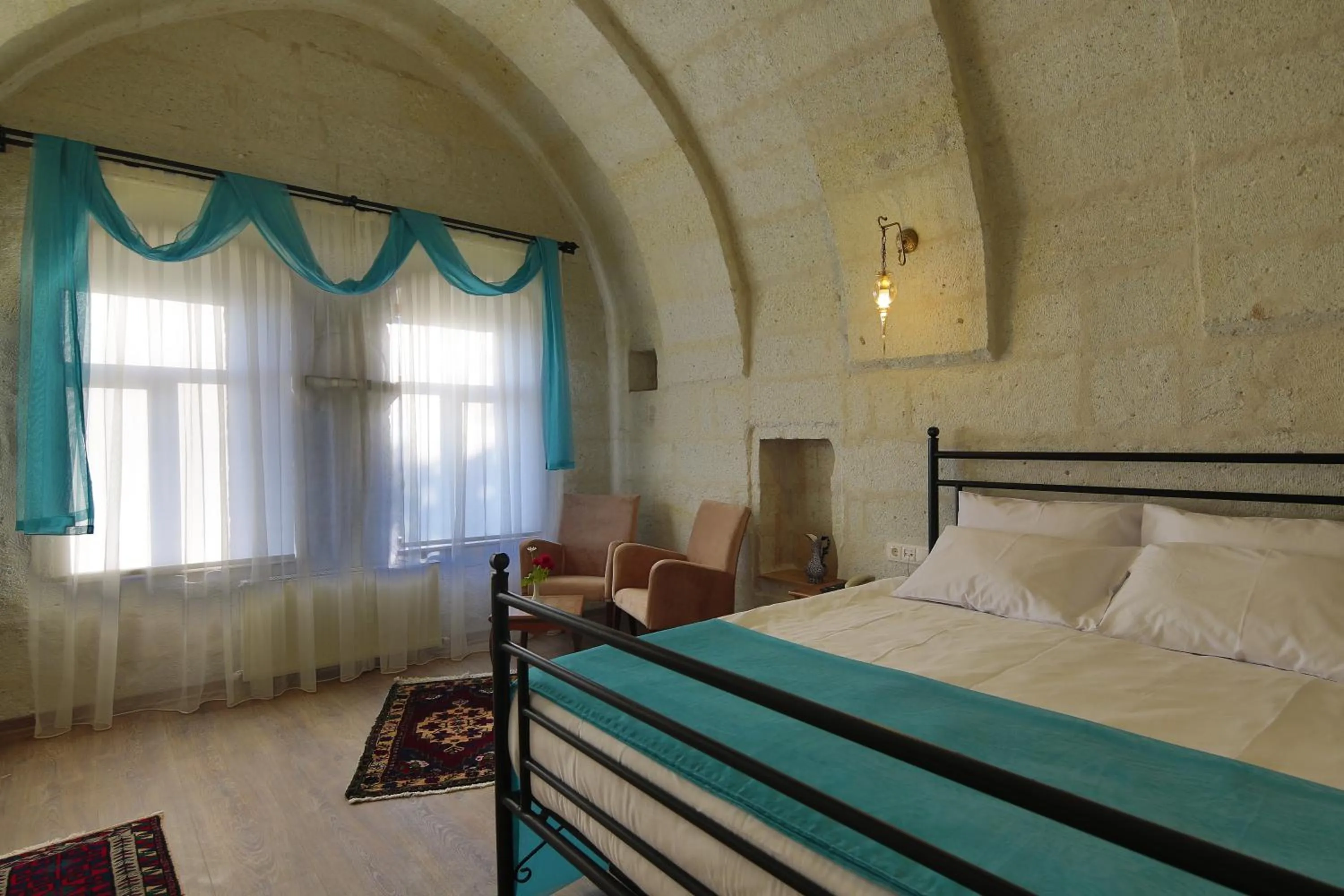 Bed in Jacob's Cave Suites - Cappadocia