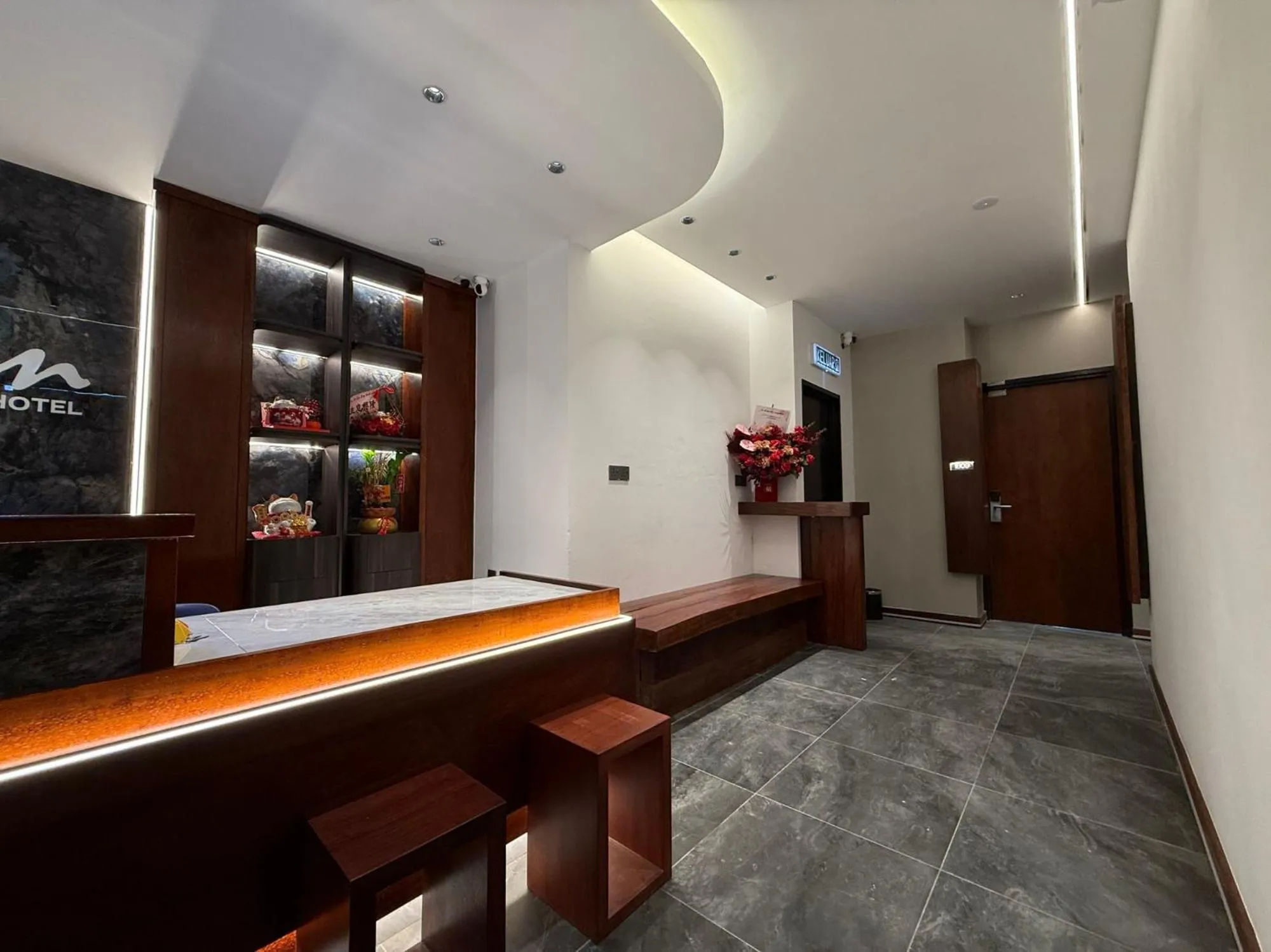 Lobby or reception in OYO 91193 Hi Inn Sibu Jaya