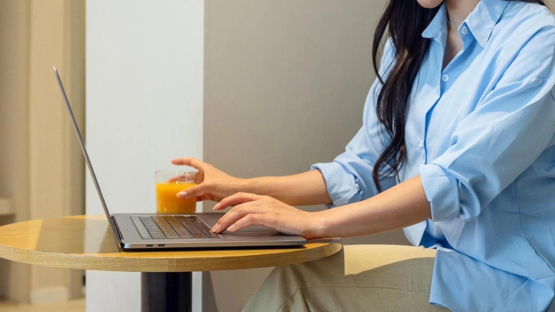 Guests in Browndot Hotel Jeonju Junghwasan