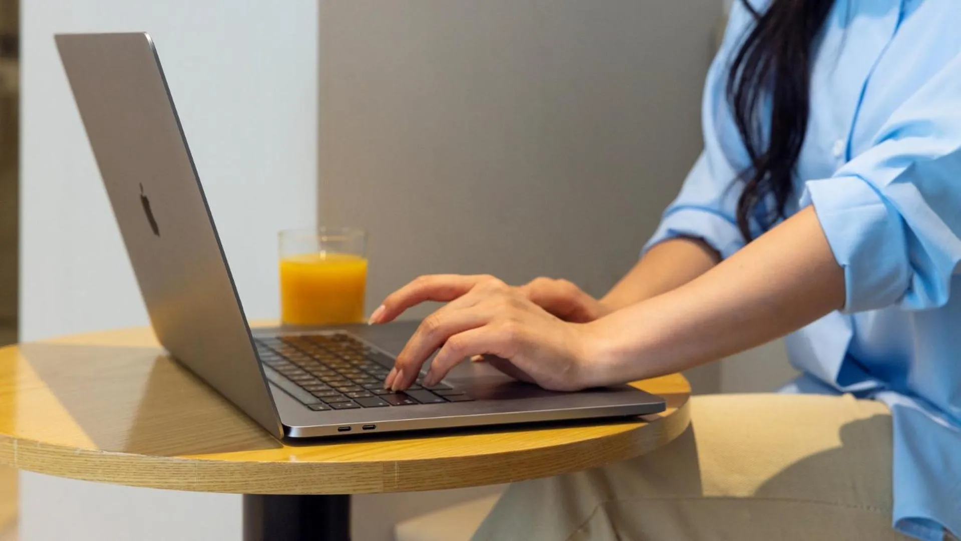 Seating area in Browndot Hotel Jeonju Junghwasan