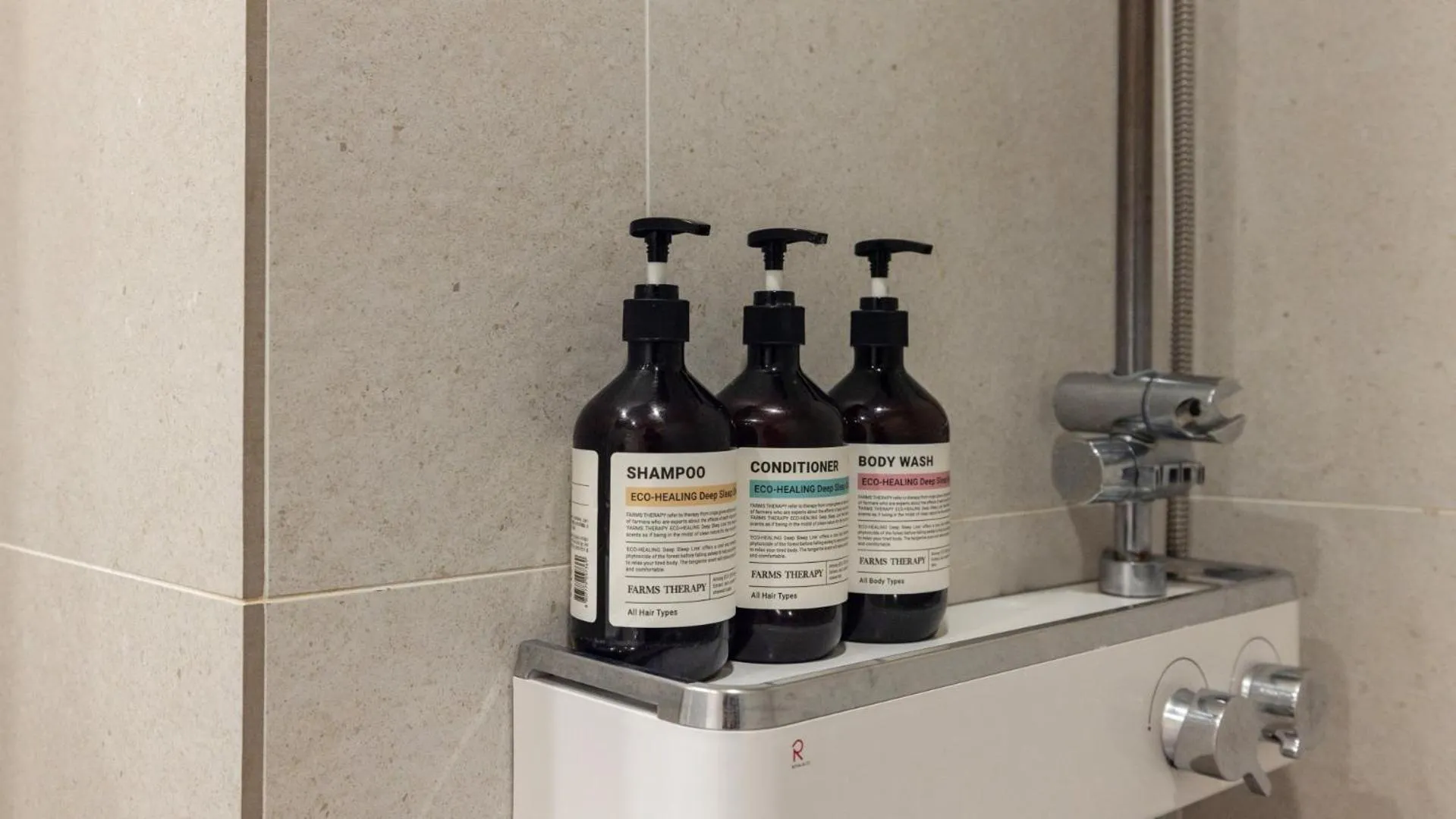 Toilet in Browndot Hotel Jeonju Junghwasan