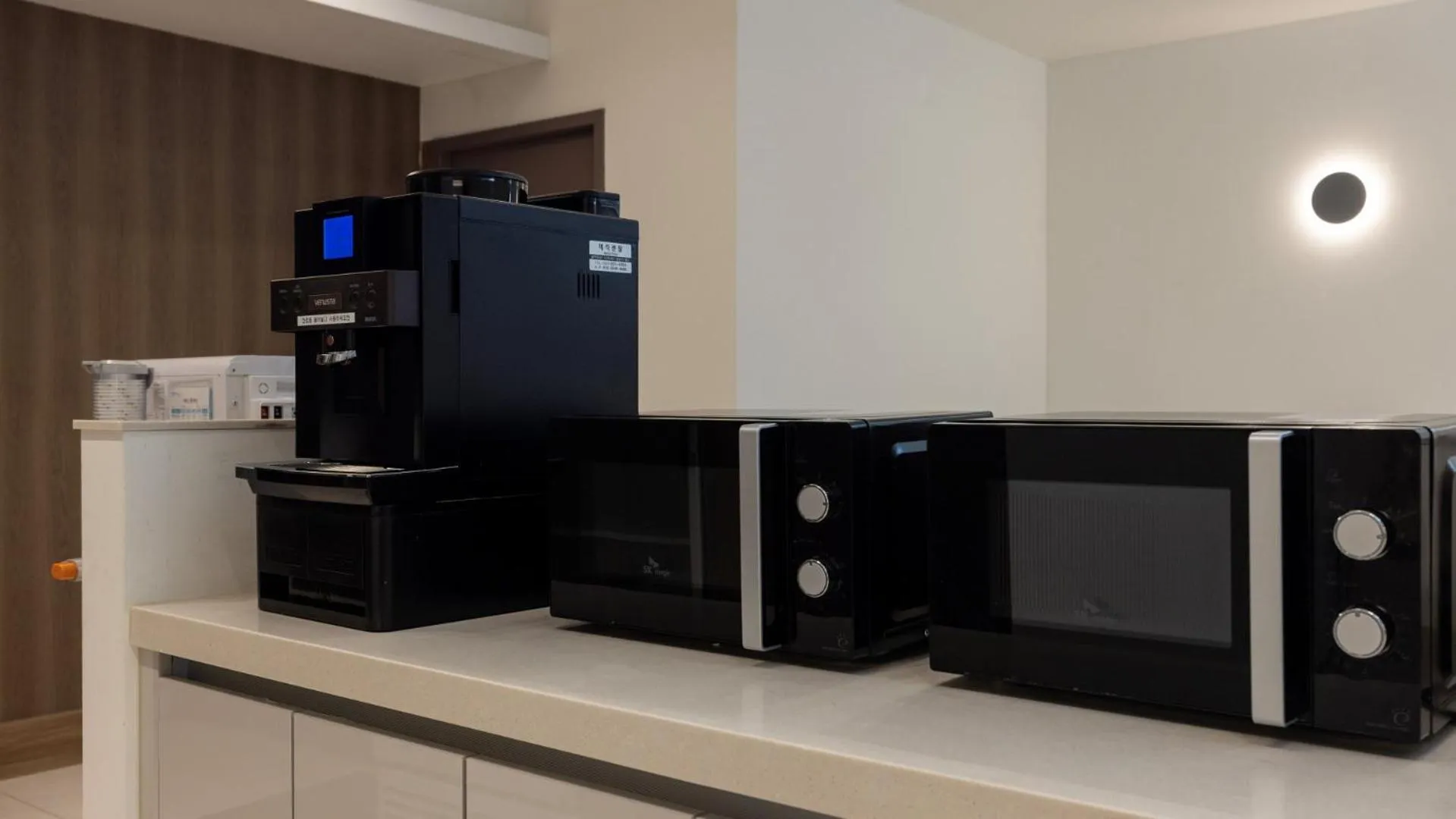 Restaurant/places to eat in Browndot Hotel Jeonju Junghwasan