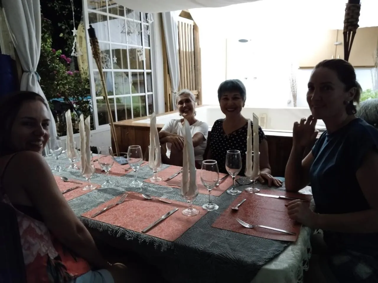 Dining area in Casa Royal Palm Inn