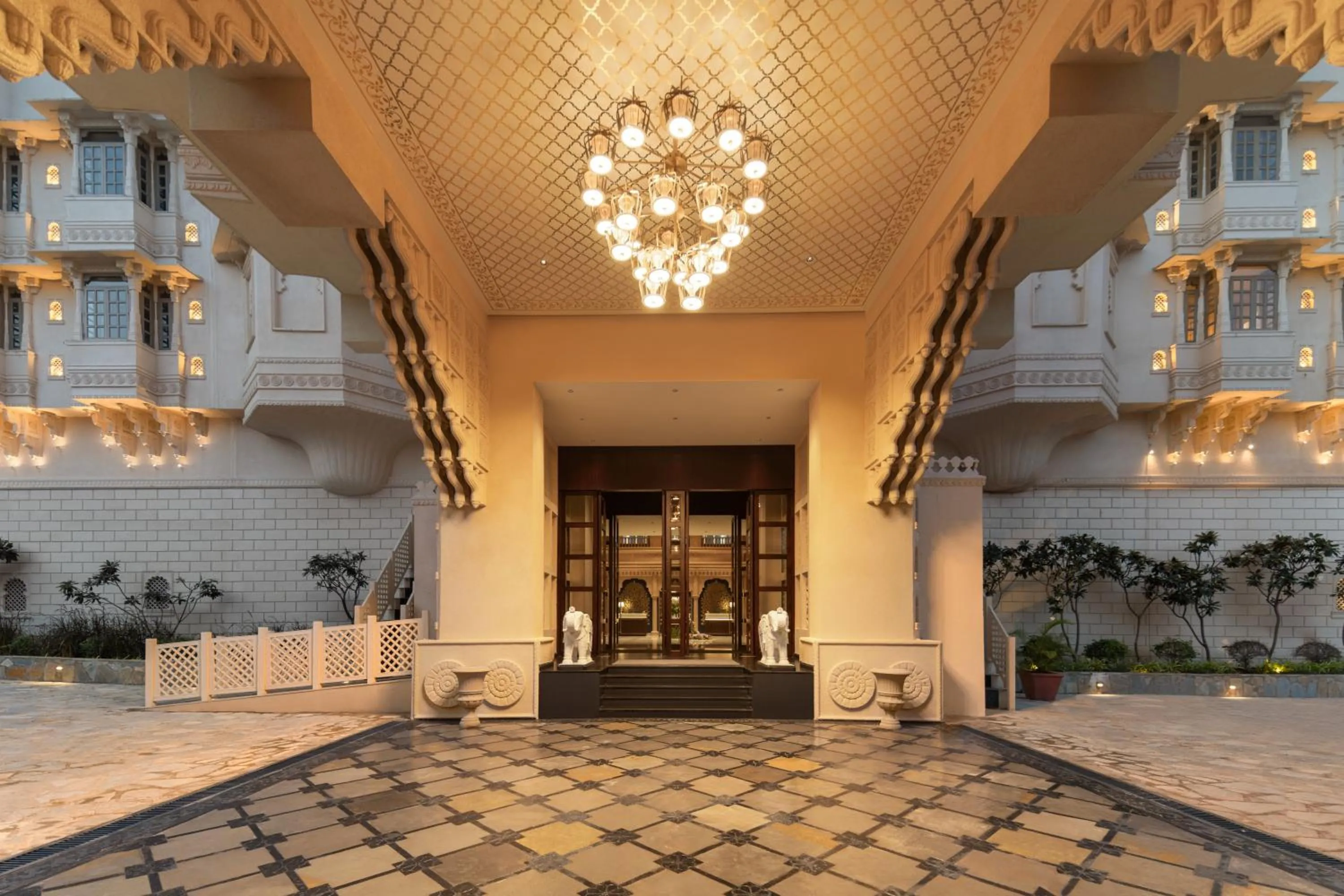 Facade/entrance in Wyndham Grand Udaipur Fateh Sagar Lake - Pure Vegetarian Resort