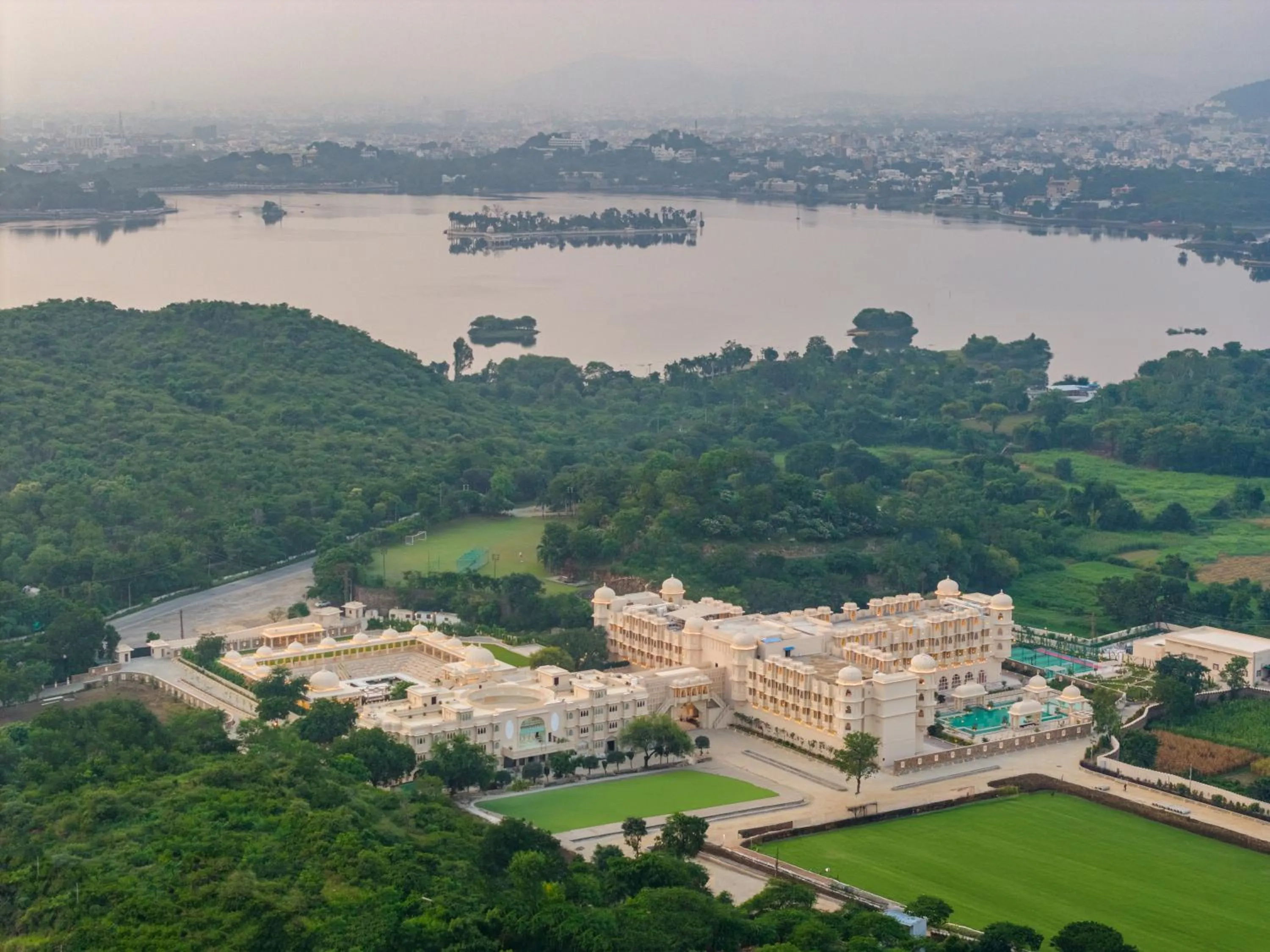 Natural landscape in Wyndham Grand Udaipur Fateh Sagar Lake - Pure Vegetarian Resort