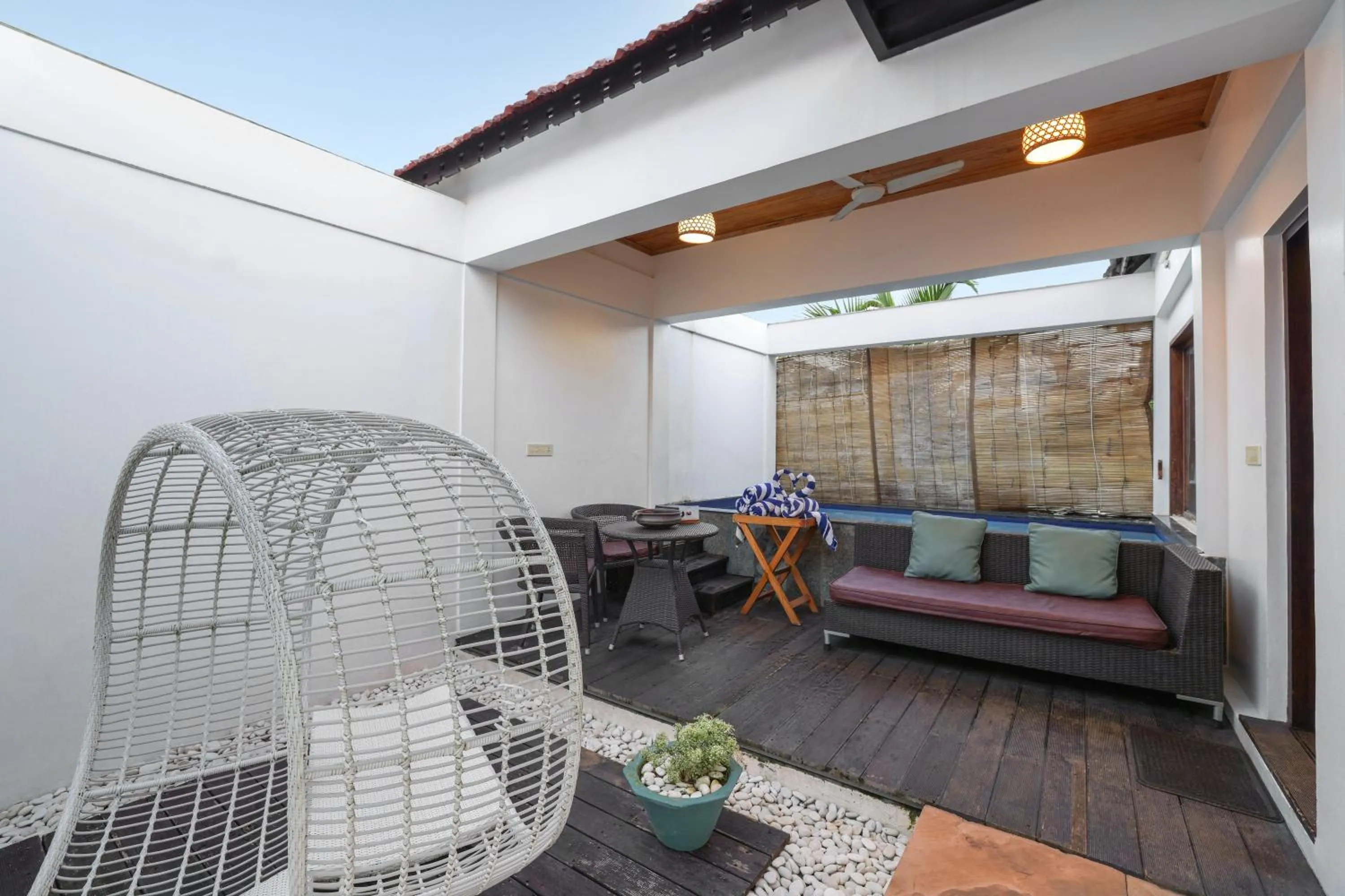 Balcony/Terrace in Alaya Stays Paloma Backwater Resort