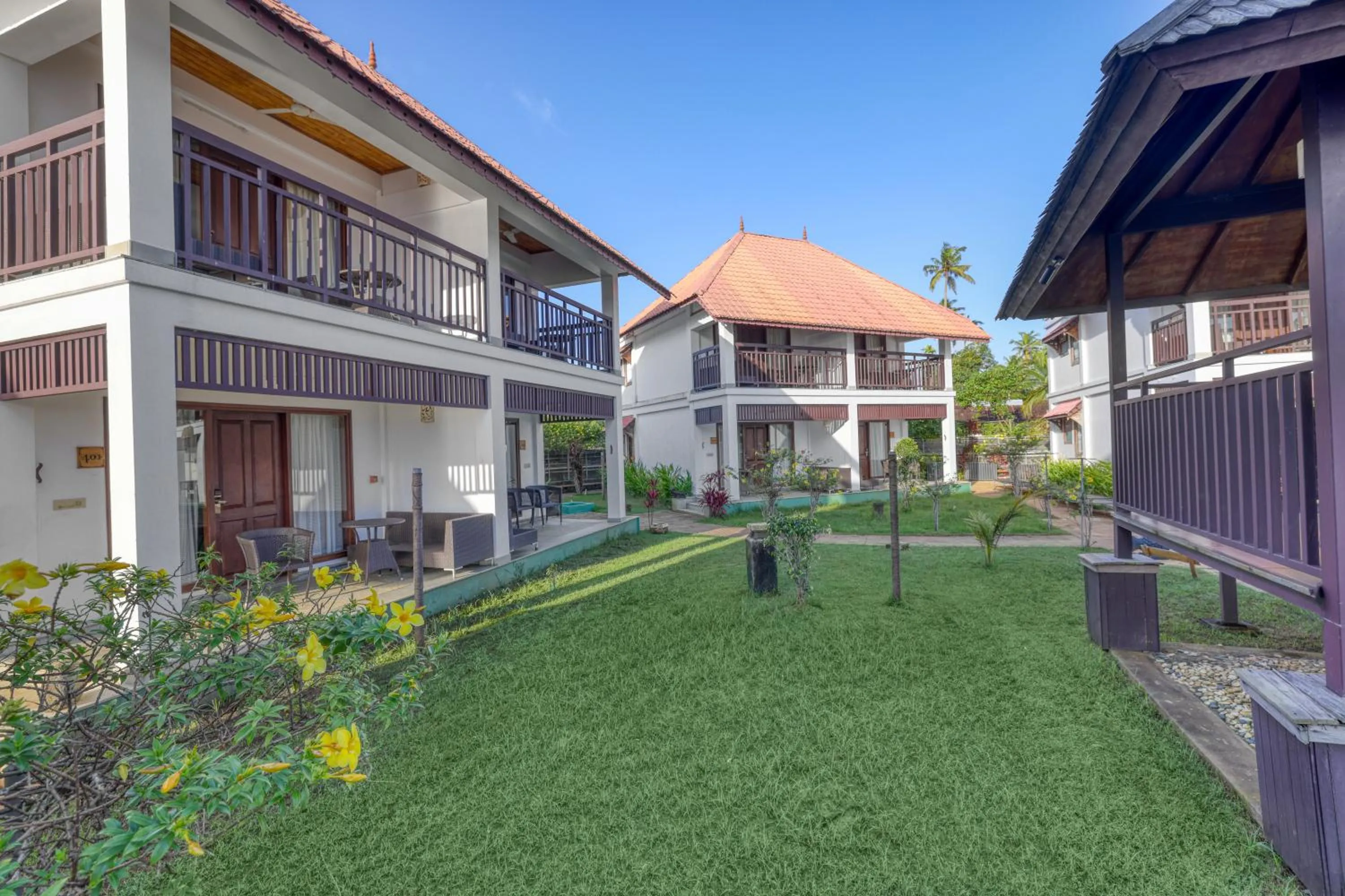 Property building in Alaya Stays Paloma Backwater Resort