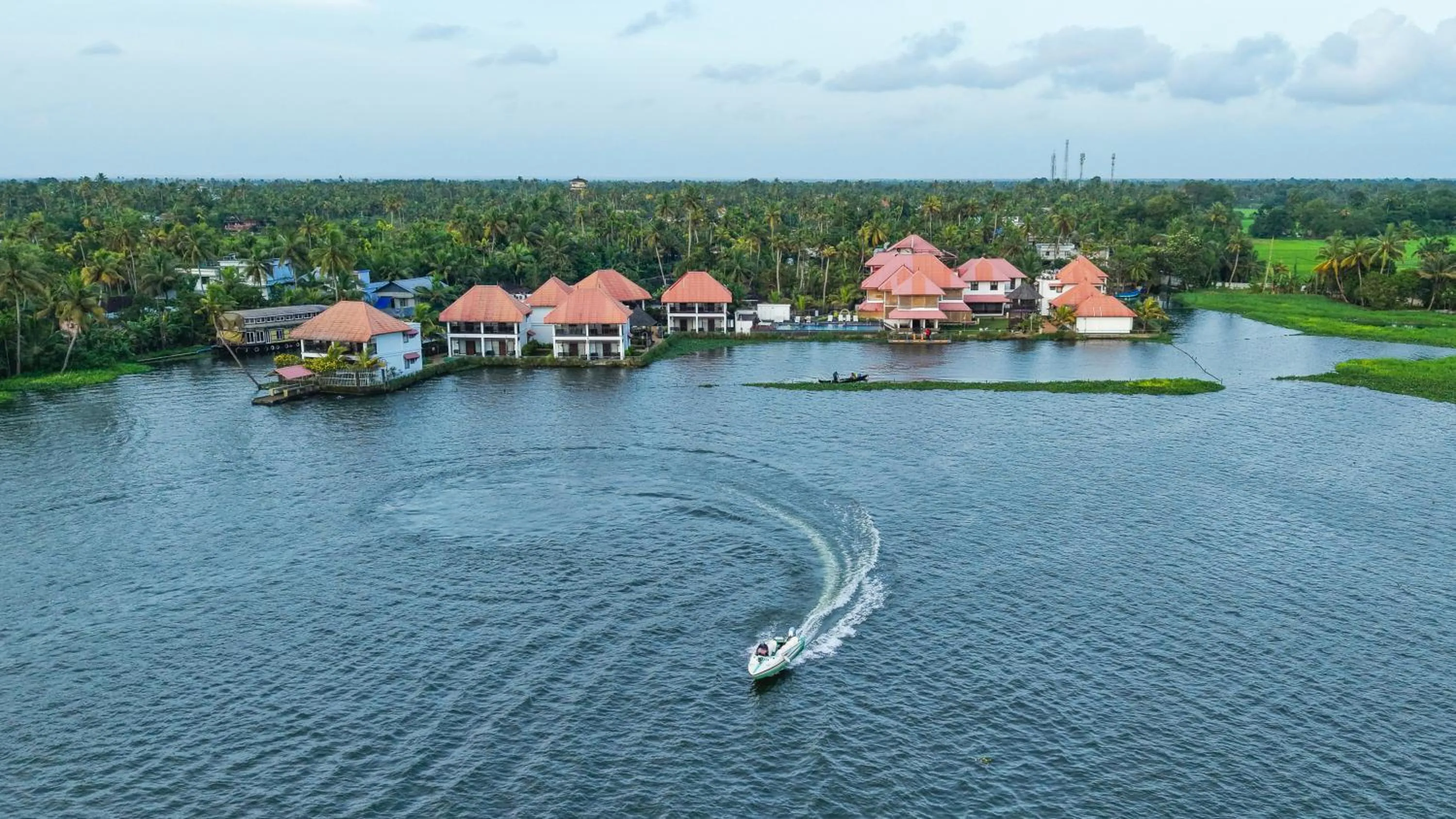 Property building in Alaya Stays Paloma Backwater Resort