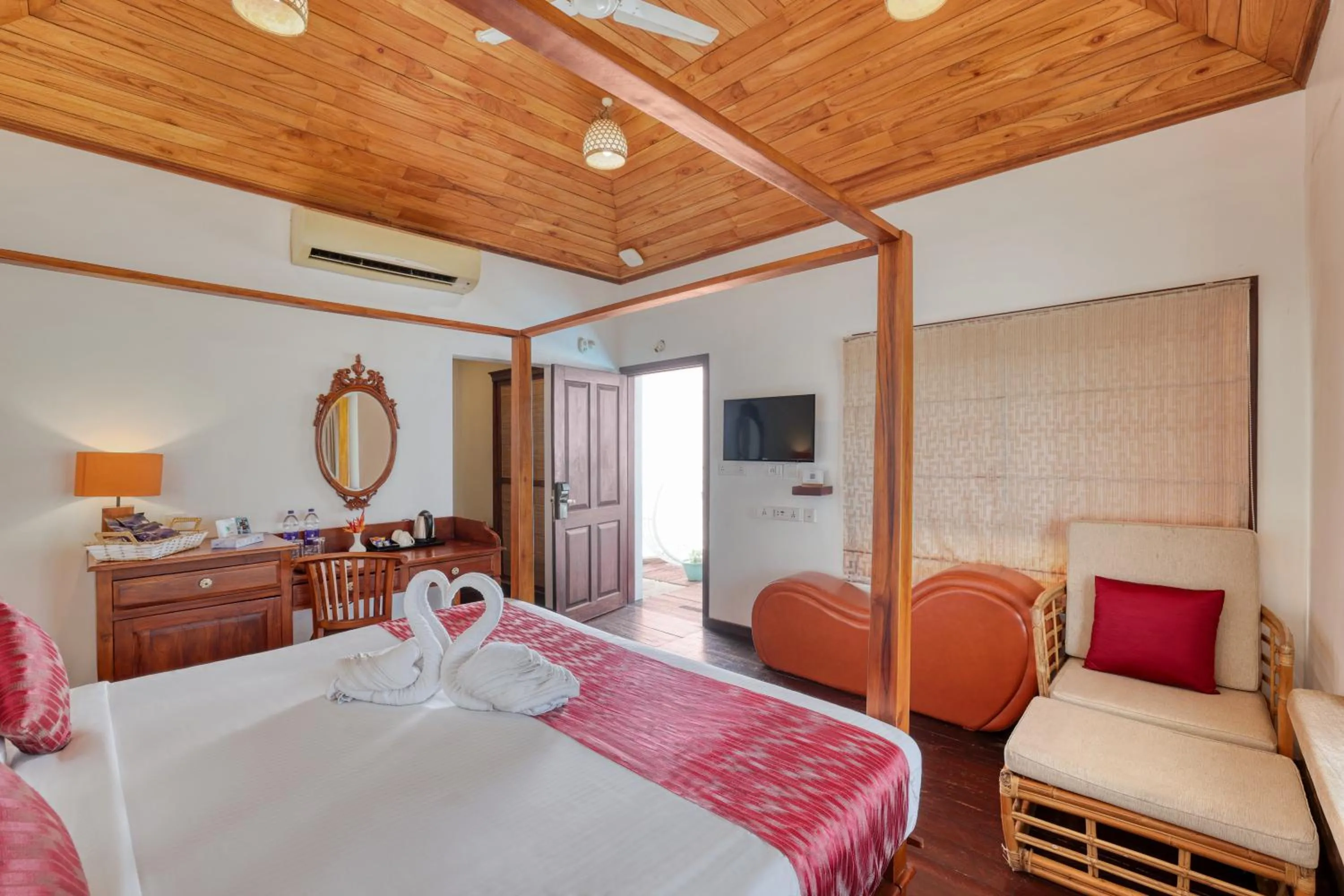 Photo of the whole room, Bed in Alaya Stays Paloma Backwater Resort