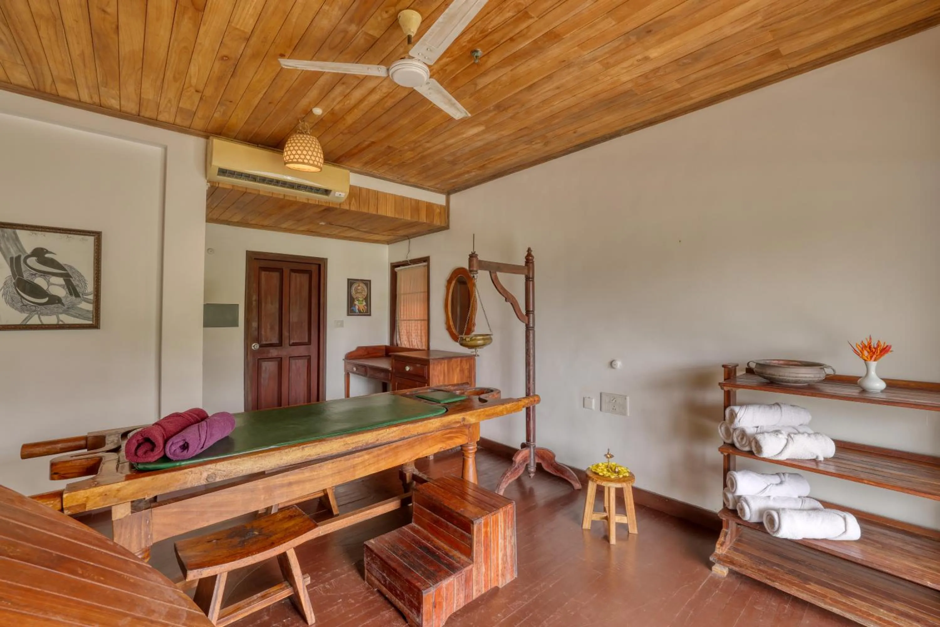 Seating area in Alaya Stays Paloma Backwater Resort