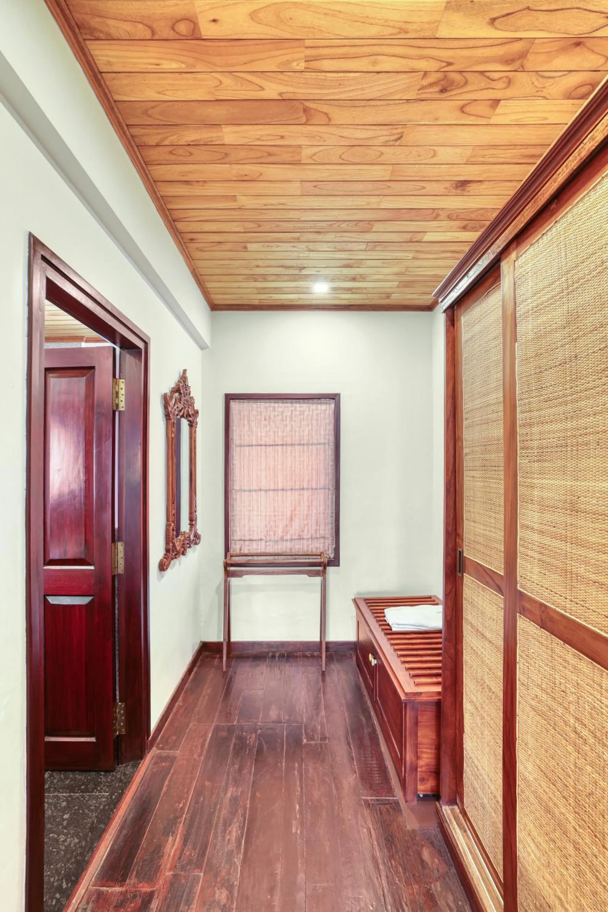 Seating area in Alaya Stays Paloma Backwater Resort