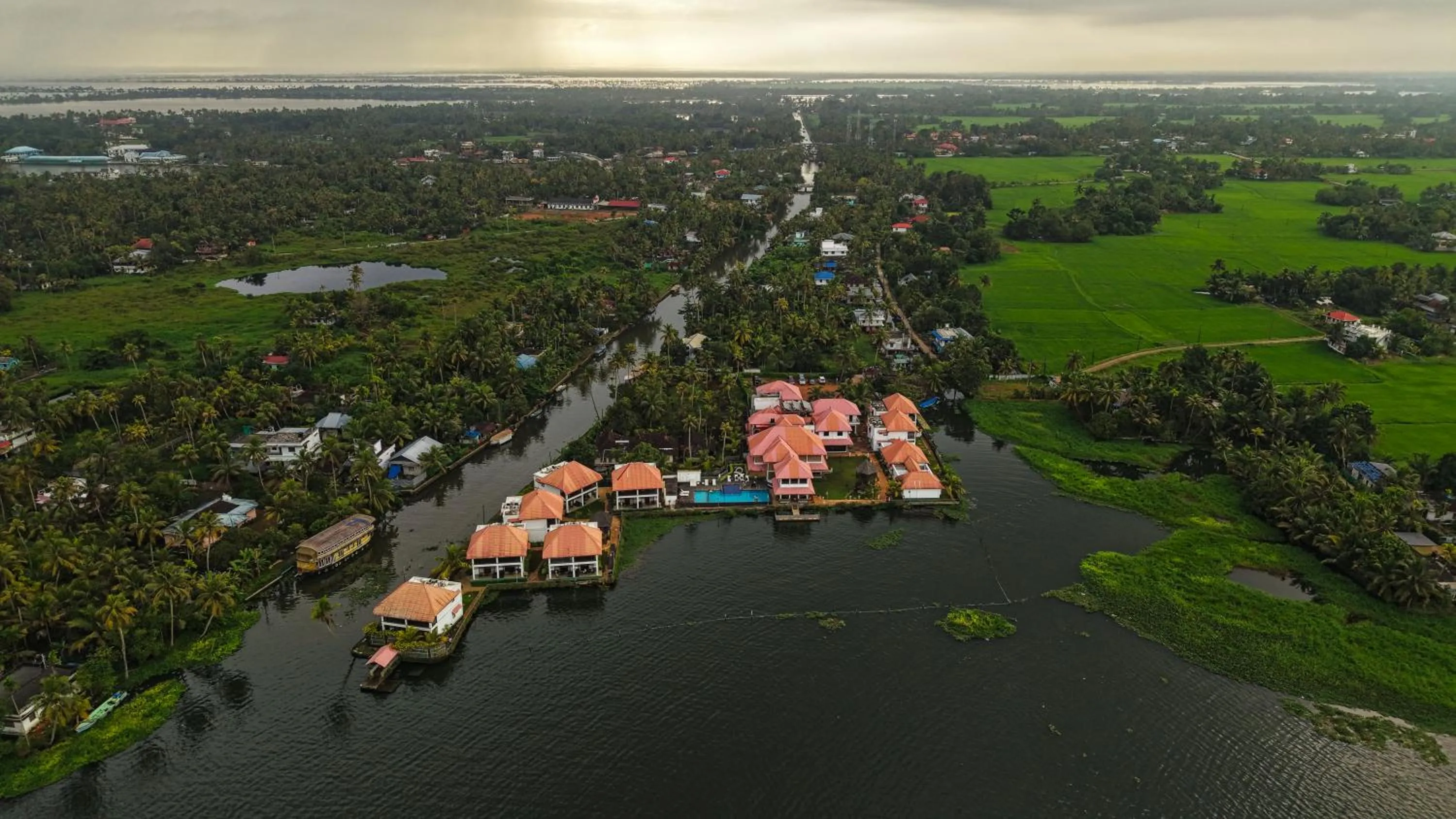 Property building in Alaya Stays Paloma Backwater Resort