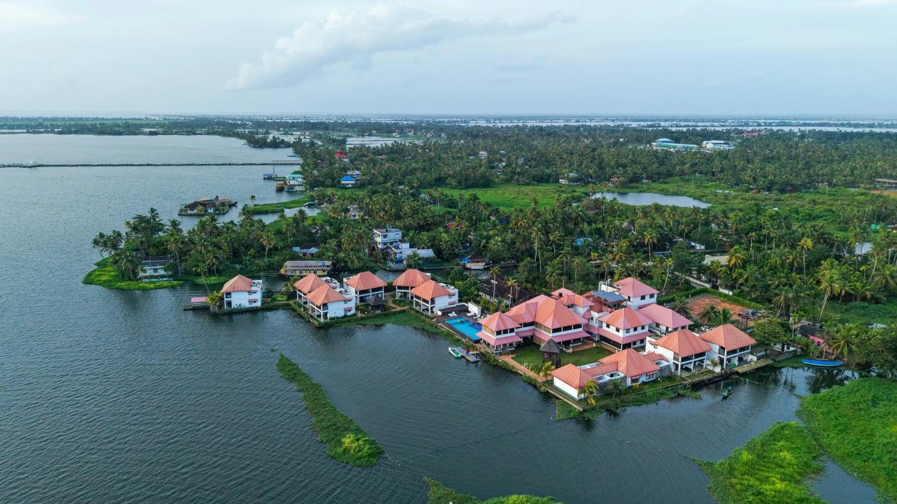 Property building in Alaya Stays Paloma Backwater Resort