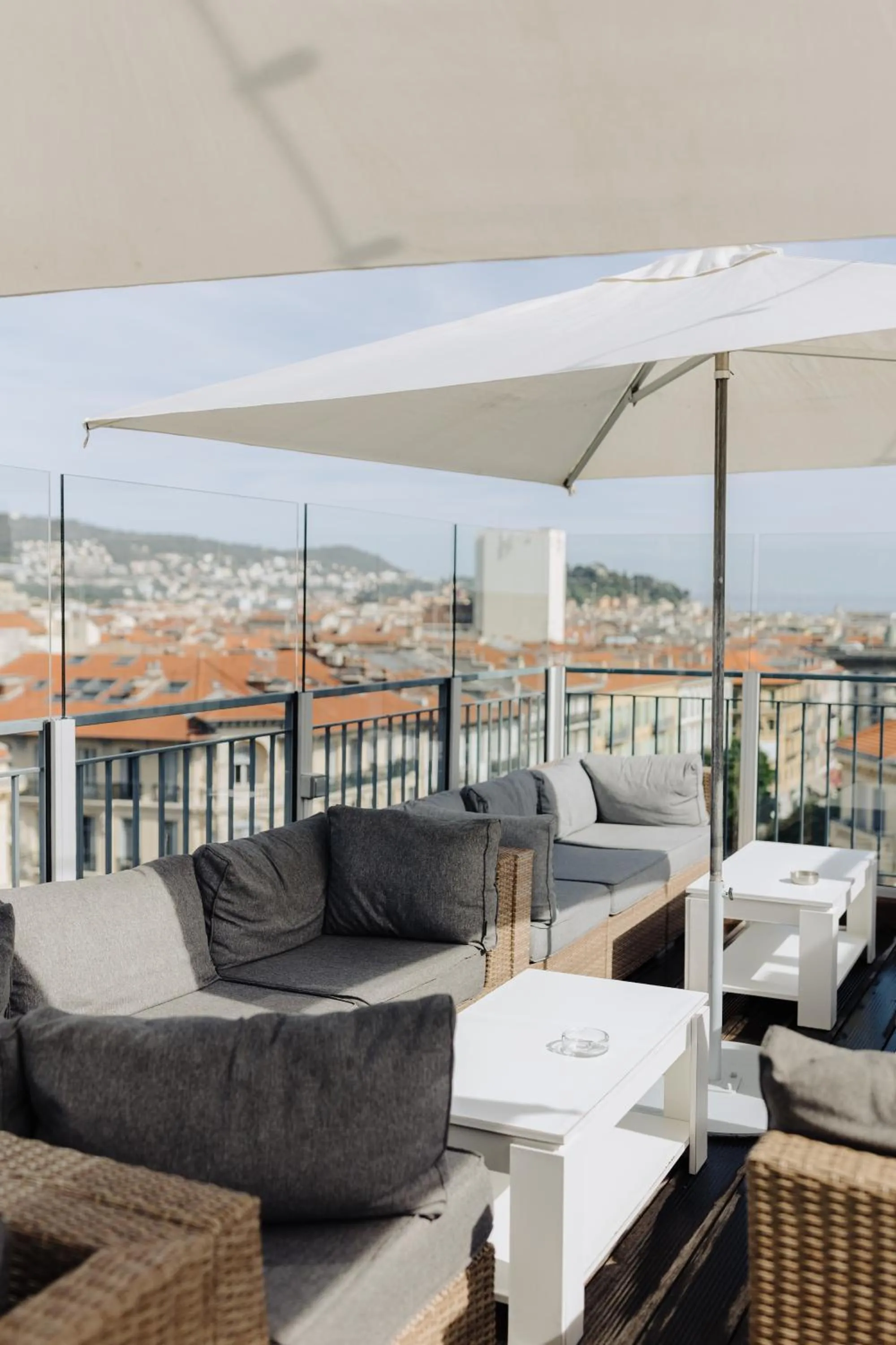 Patio in Hôtel & Appartements Monsigny