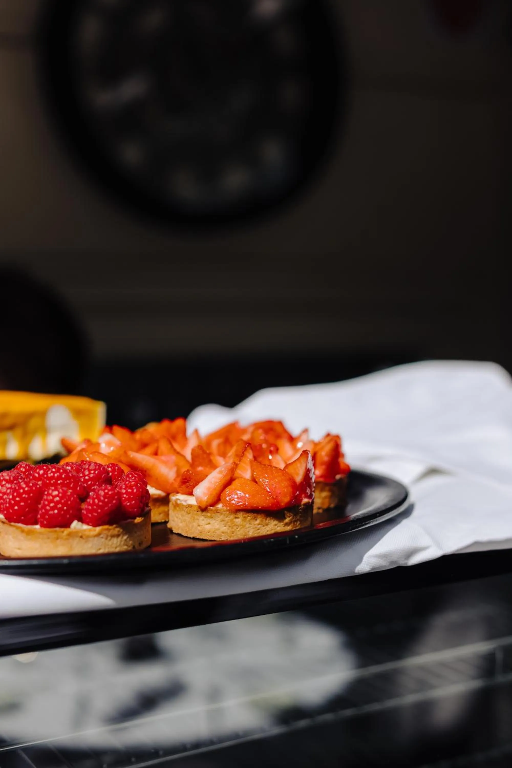 Restaurant/places to eat in Hôtel & Appartements Monsigny