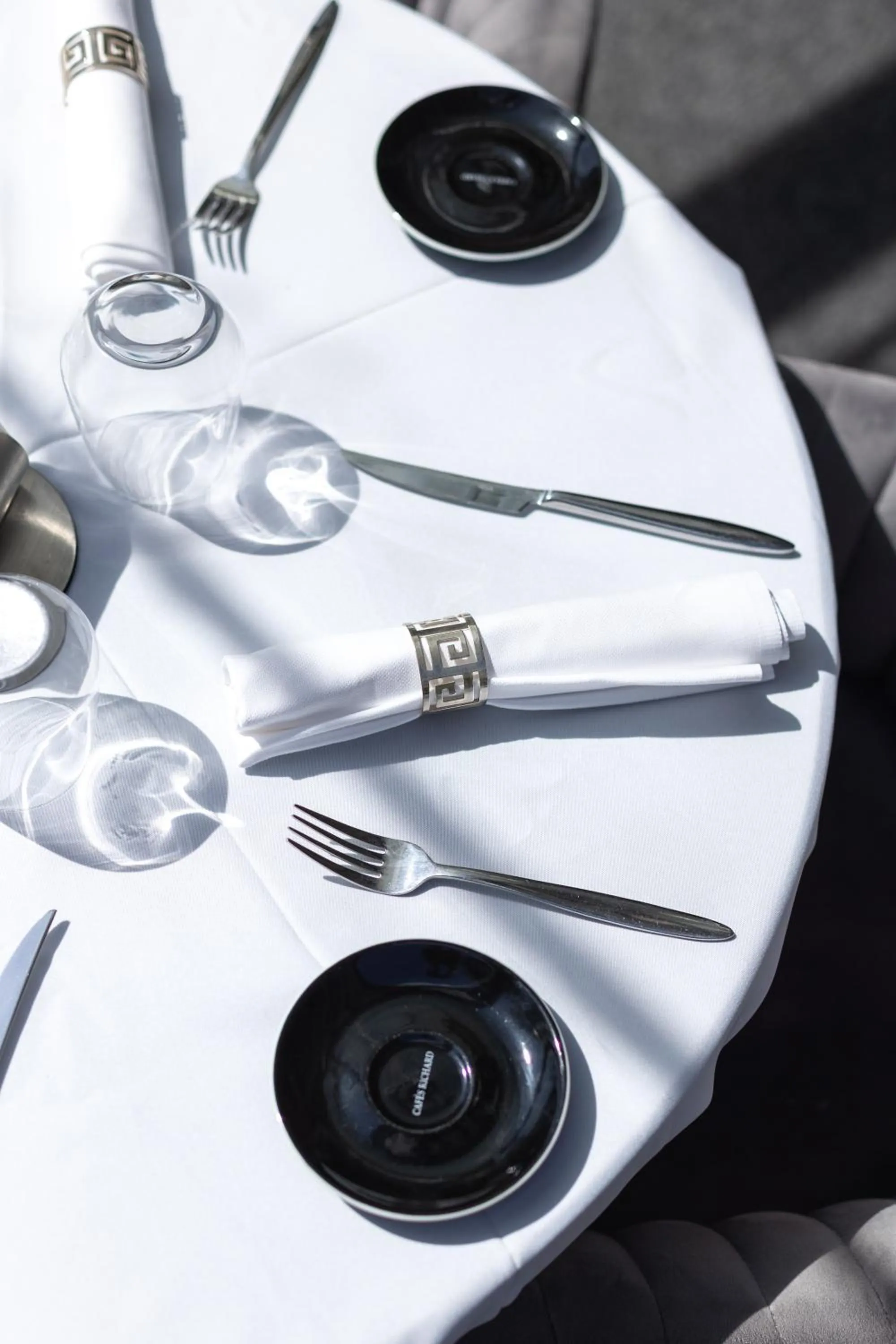 Restaurant/places to eat in Hôtel & Appartements Monsigny