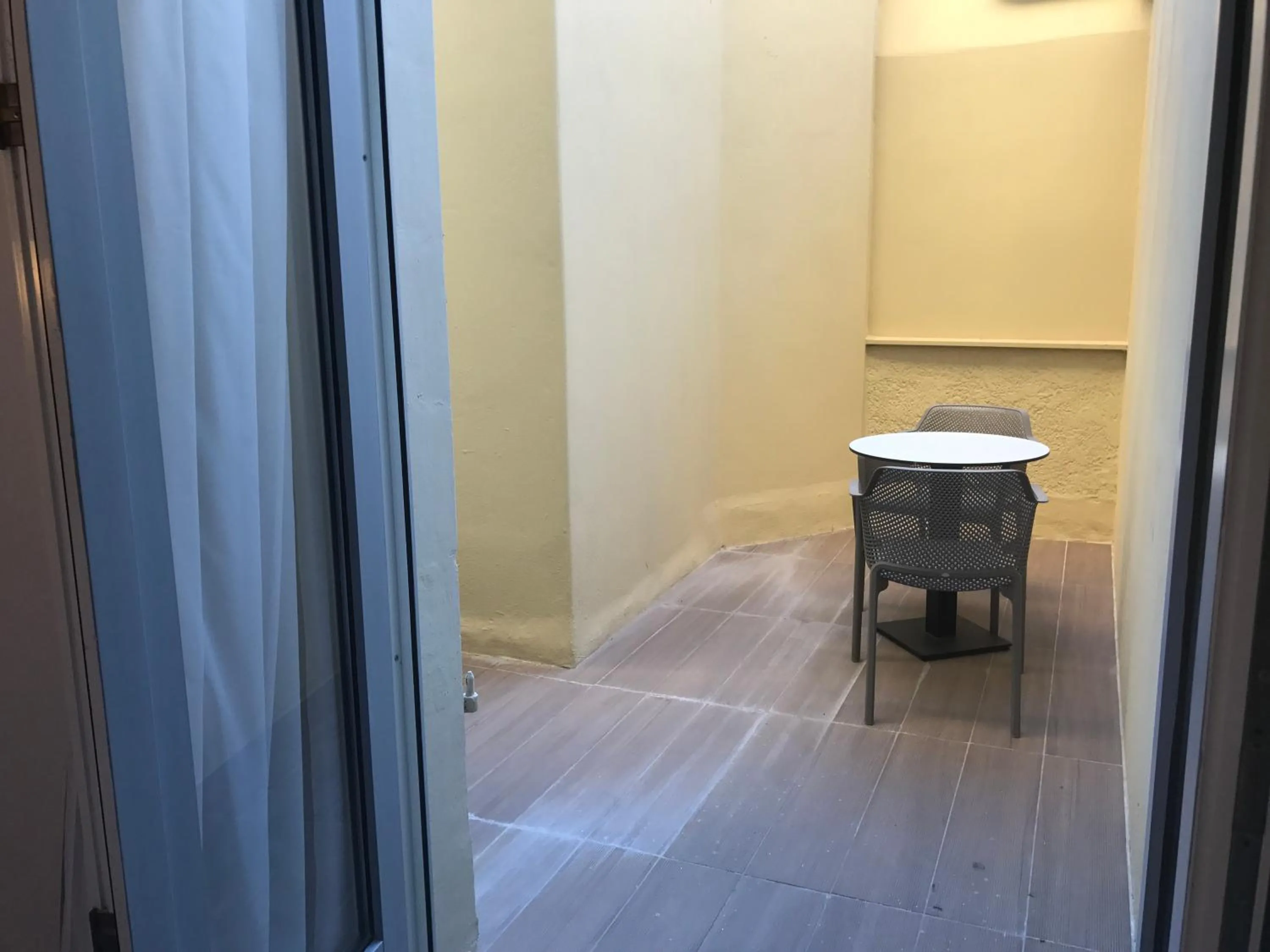 Balcony/Terrace in Hôtel & Appartements Monsigny