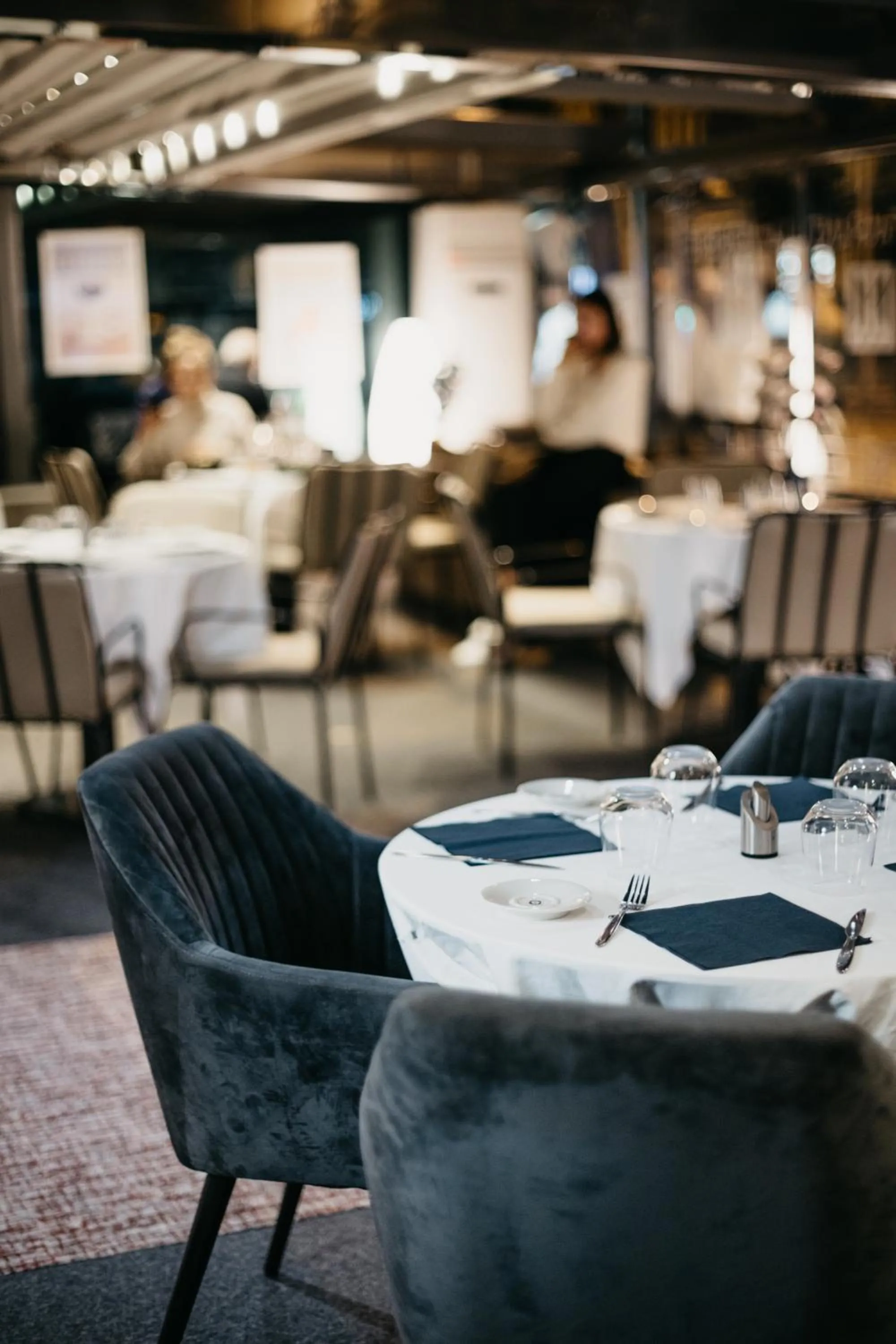 Restaurant/places to eat in Hôtel & Appartements Monsigny