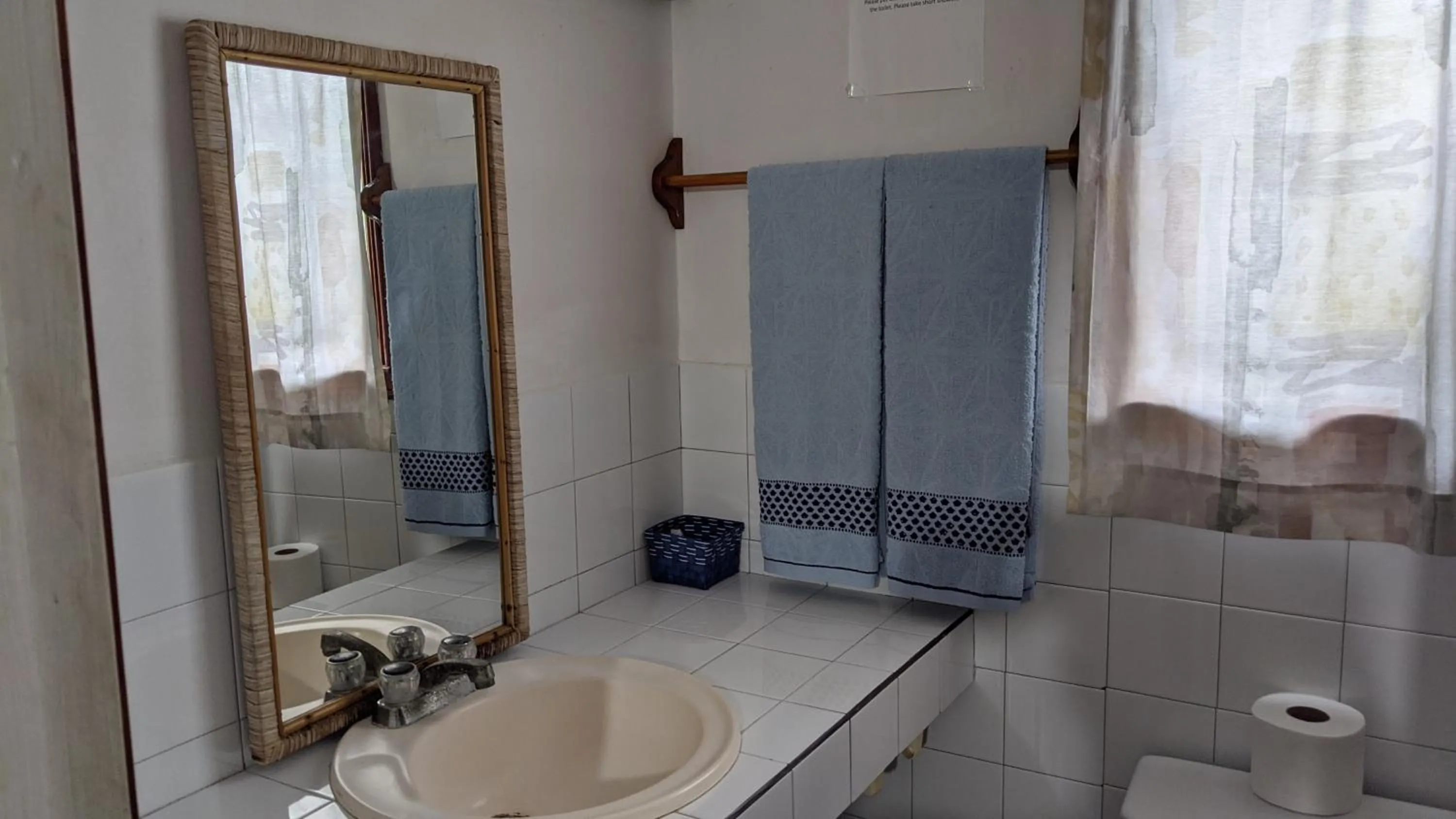 Bathroom in Coral View Beach Resort