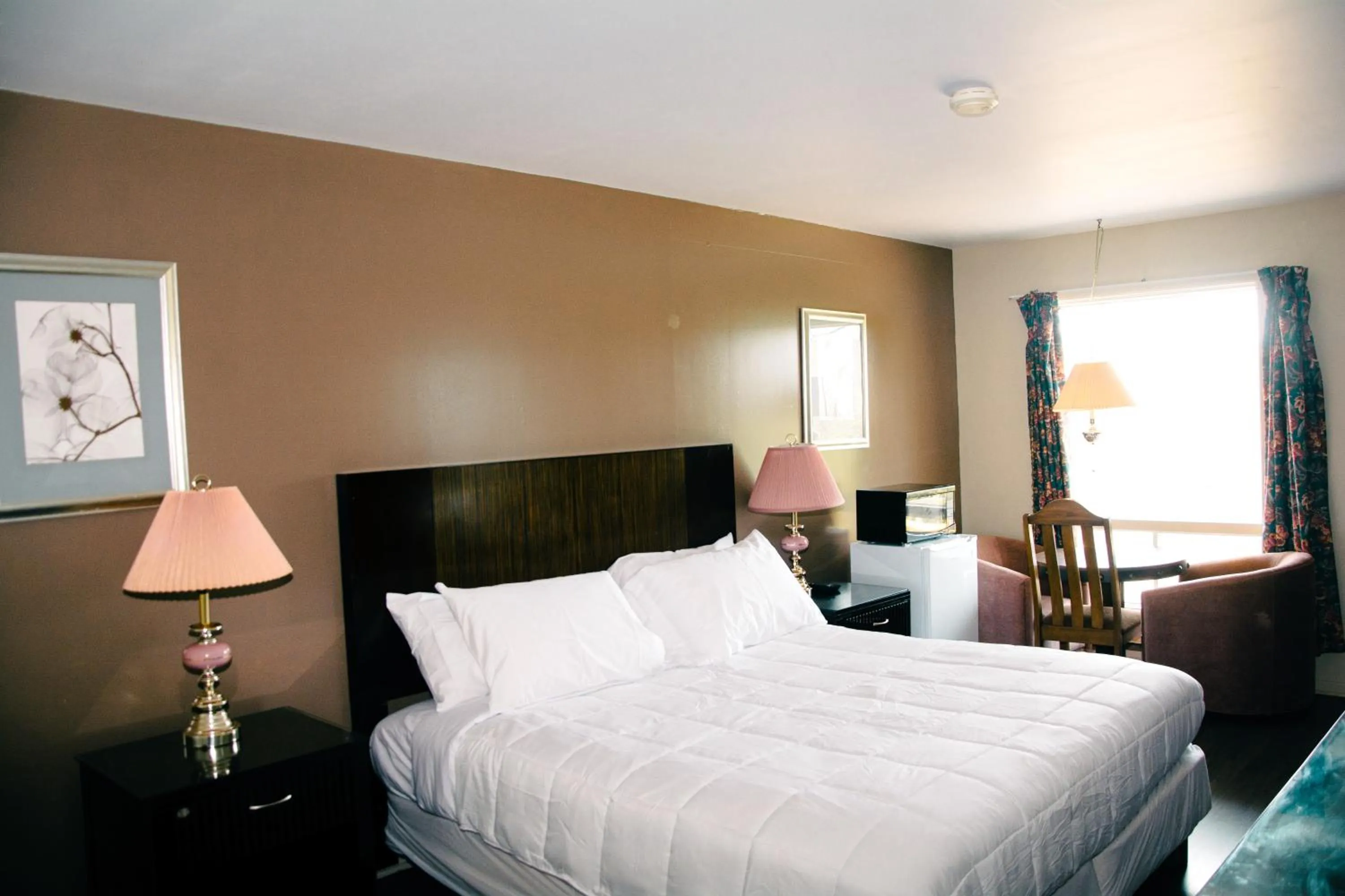 Photo of the whole room, Bed in Travels Inn Victoria County