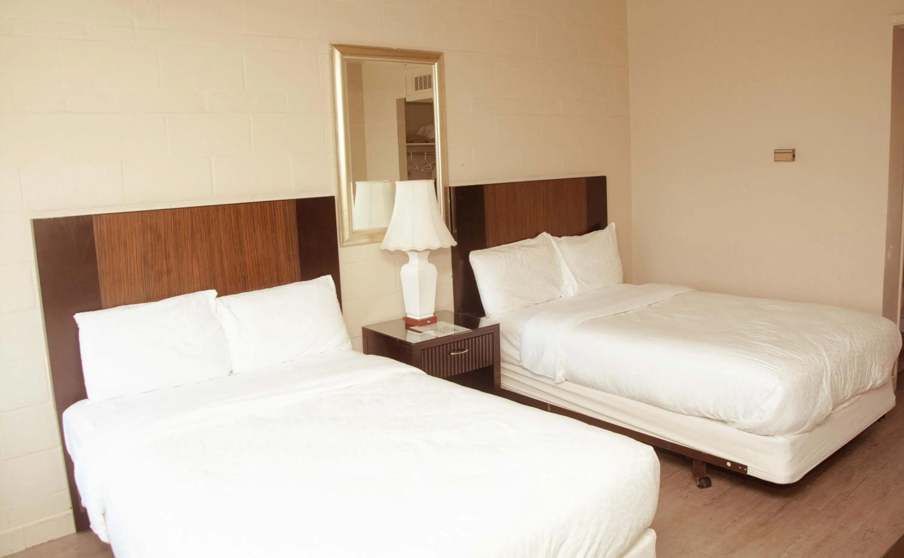 Bed in Travels Inn Victoria County