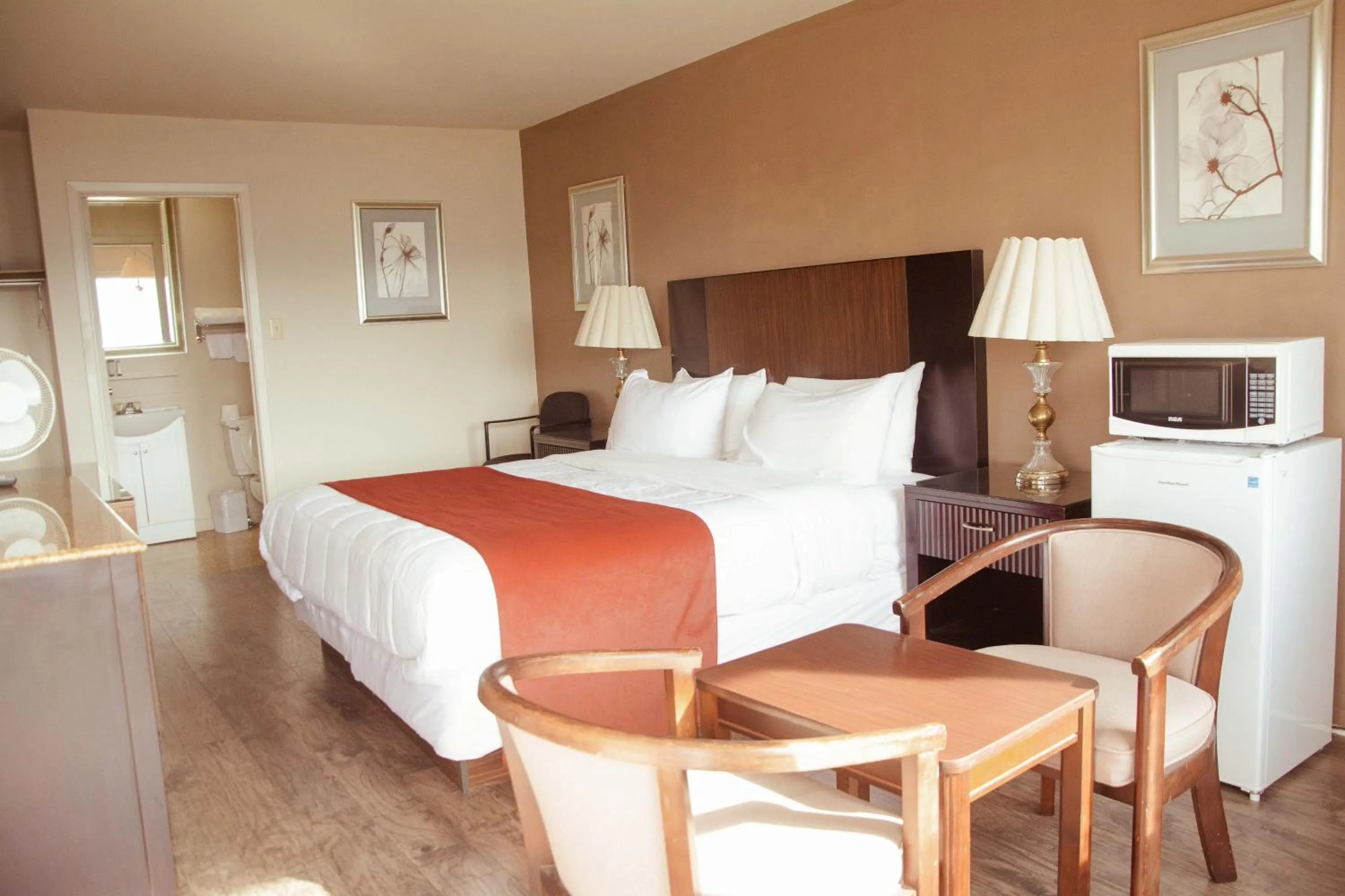 Bed in Travels Inn Victoria County