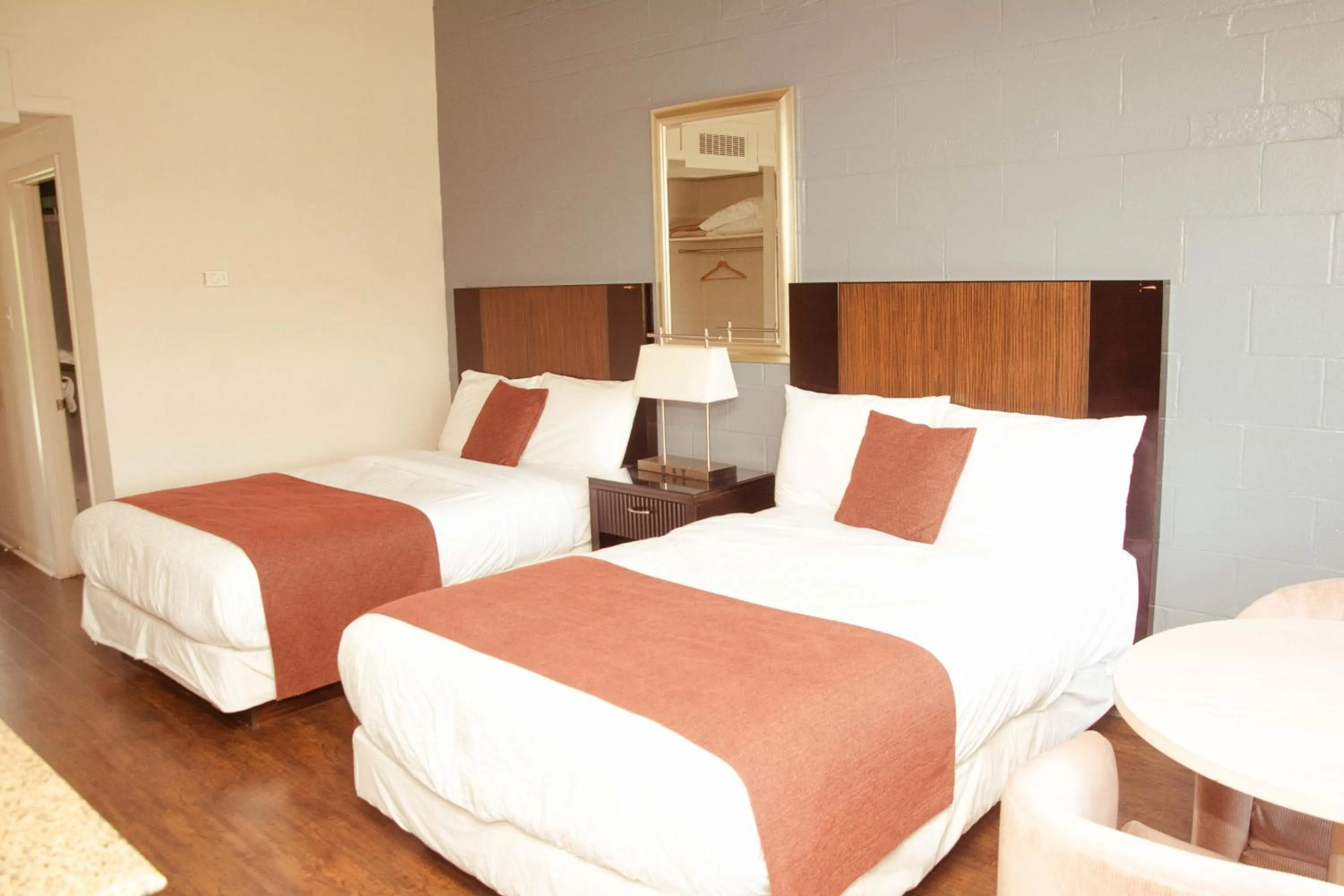 Bedroom, Bed in Travels Inn Victoria County