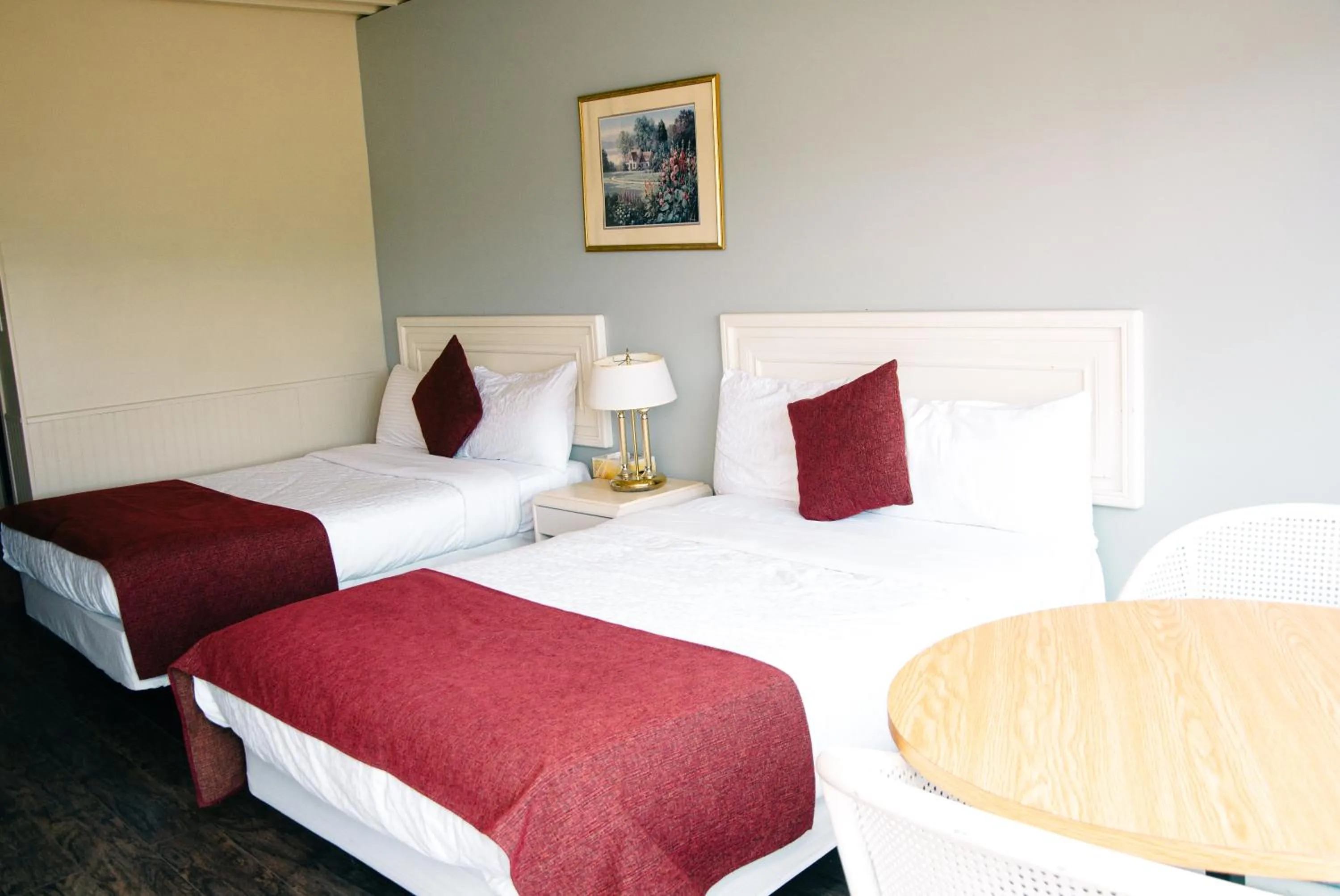 Photo of the whole room, Bed in Travels Inn Victoria County