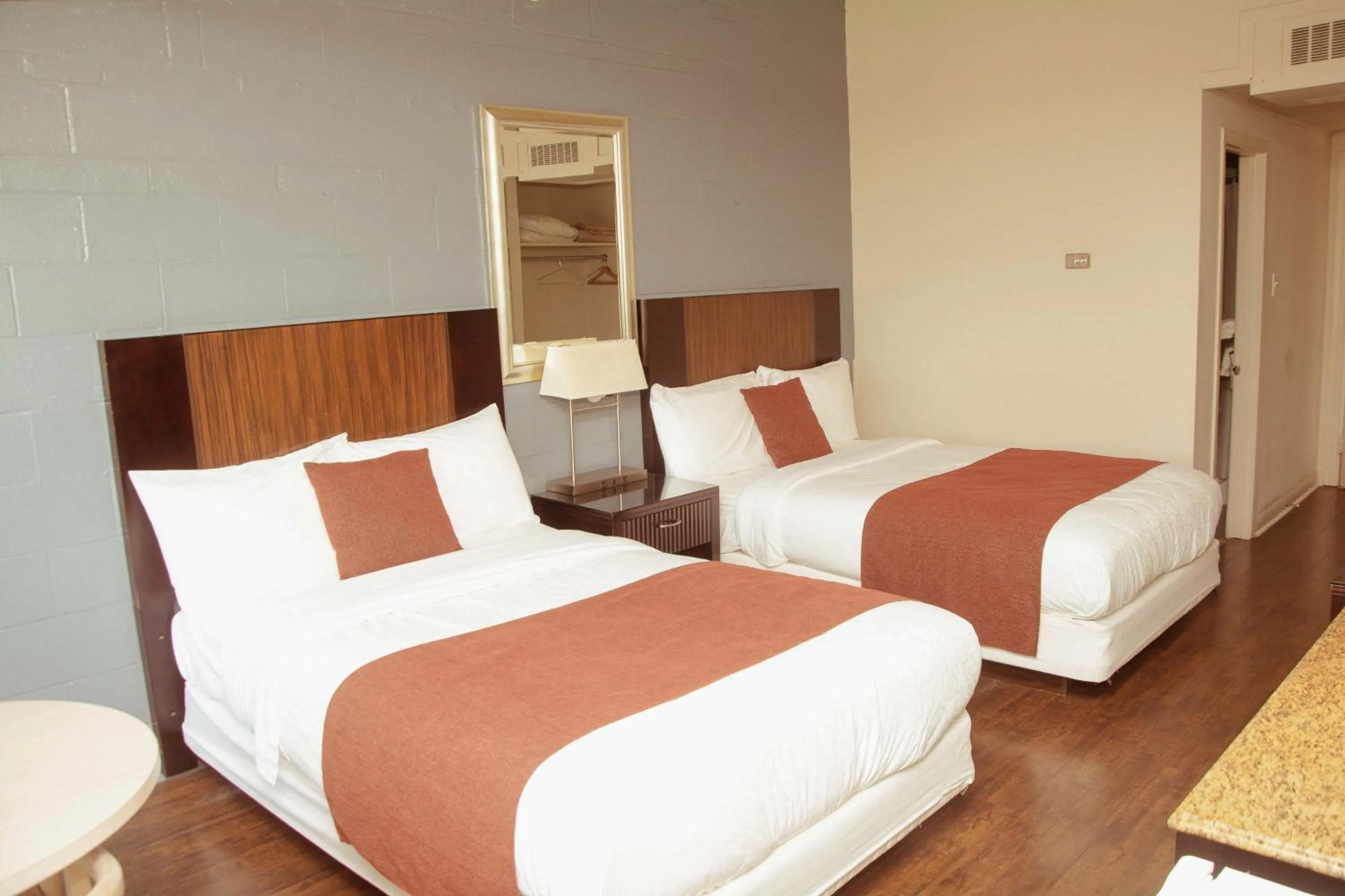 Bedroom, Bed in Travels Inn Victoria County