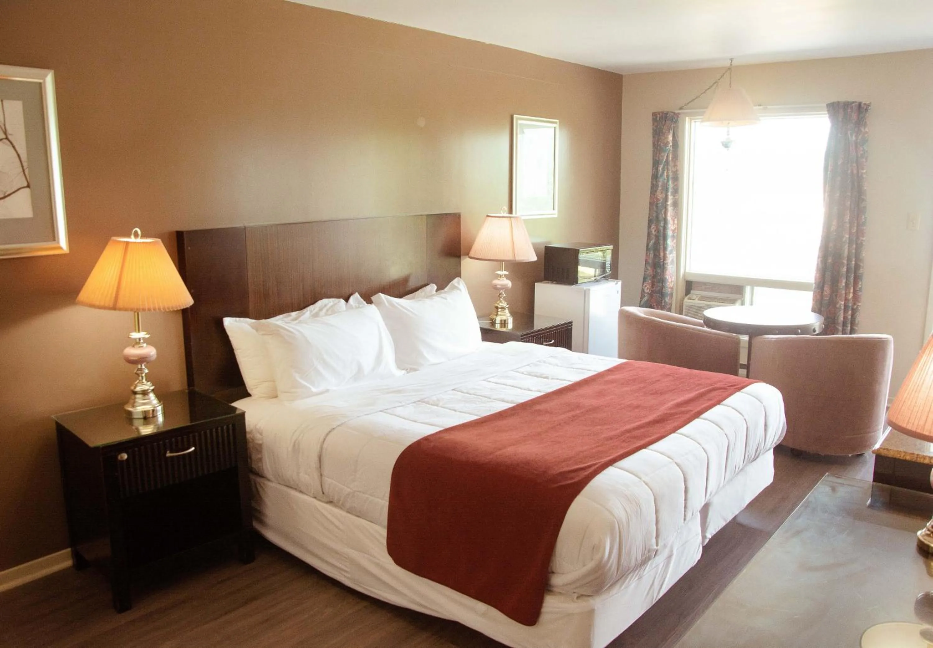 Bedroom, Bed in Travels Inn Victoria County