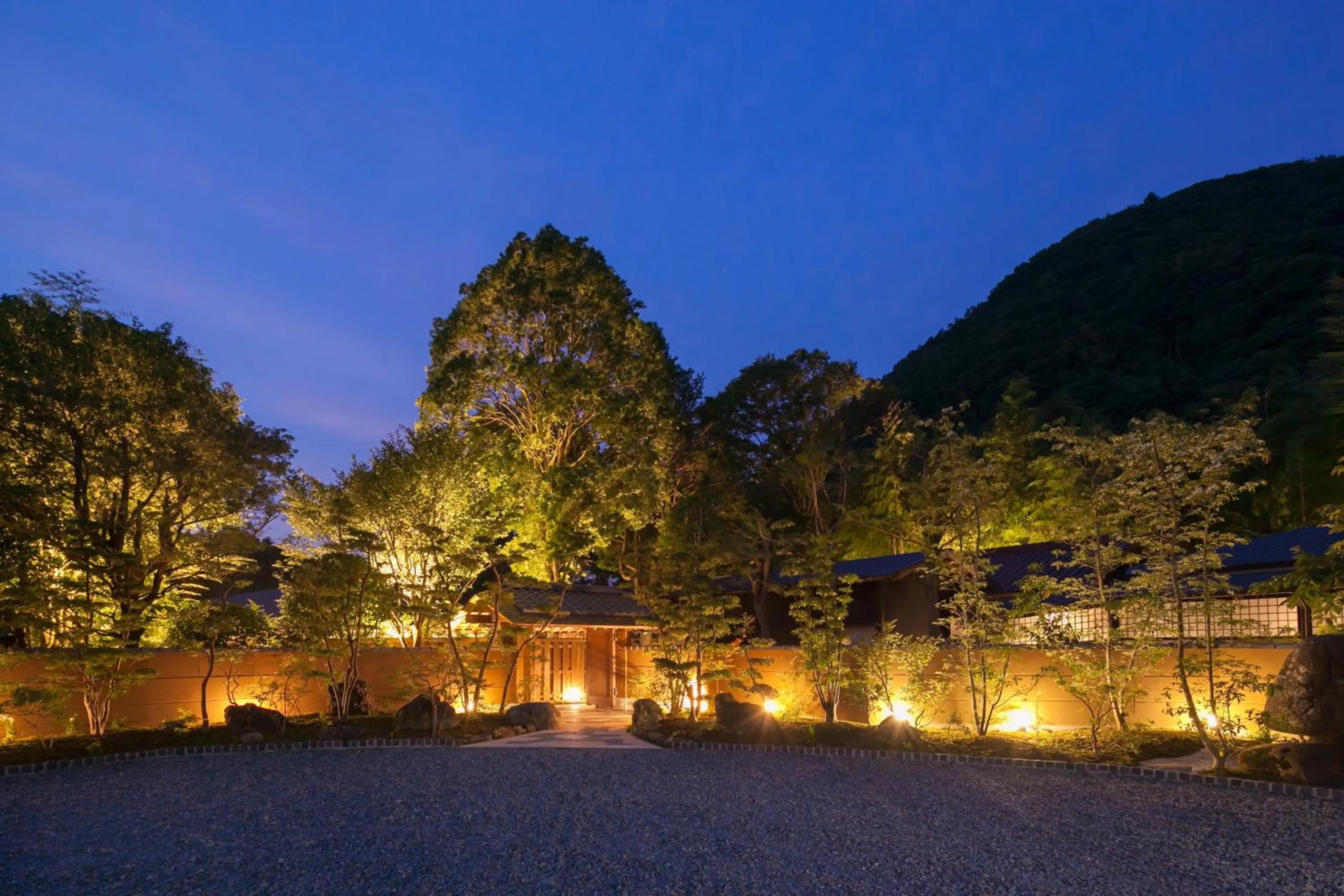 Facade/entrance in Ufufu