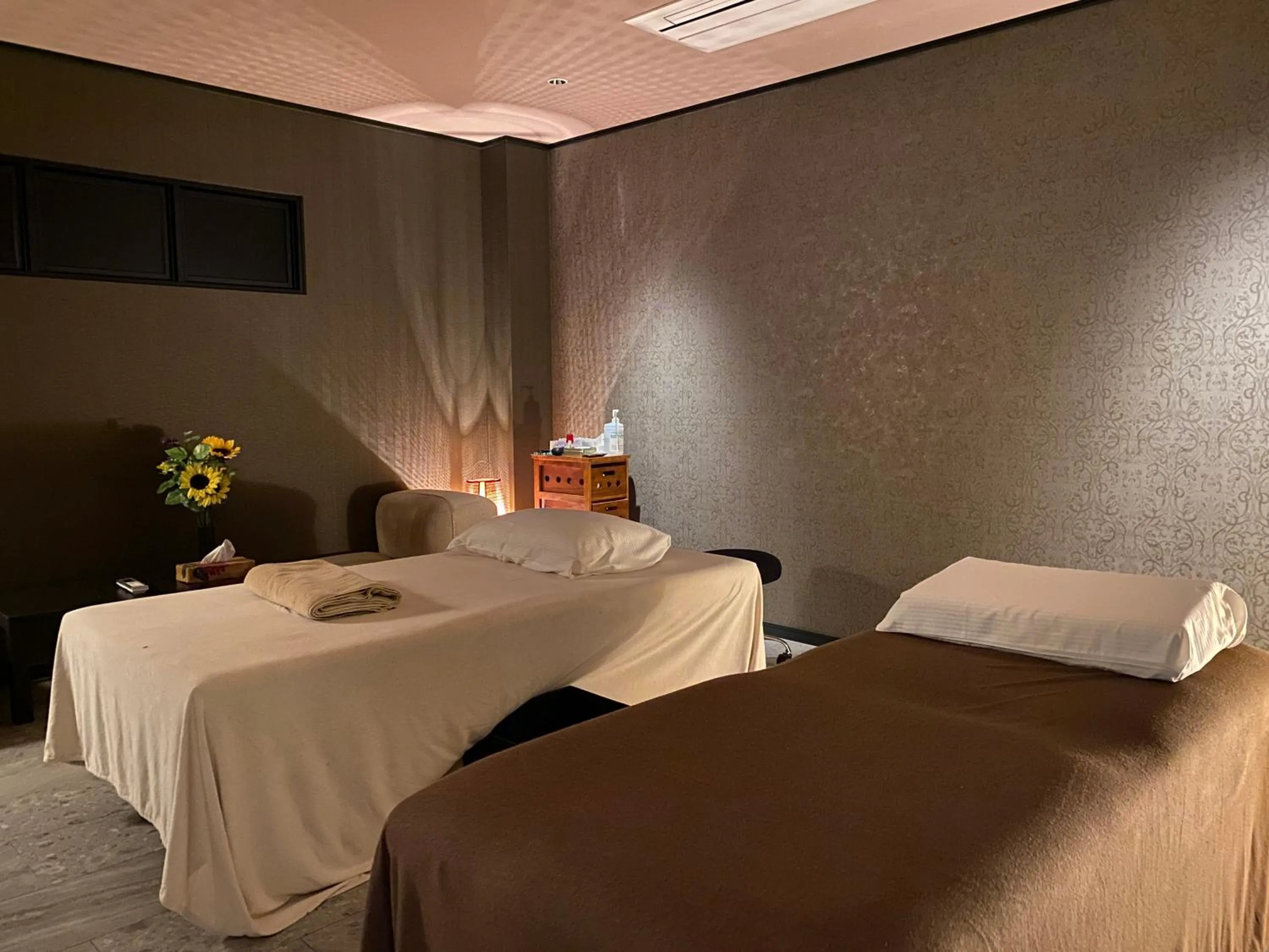 Massage, Bed in Ufufu