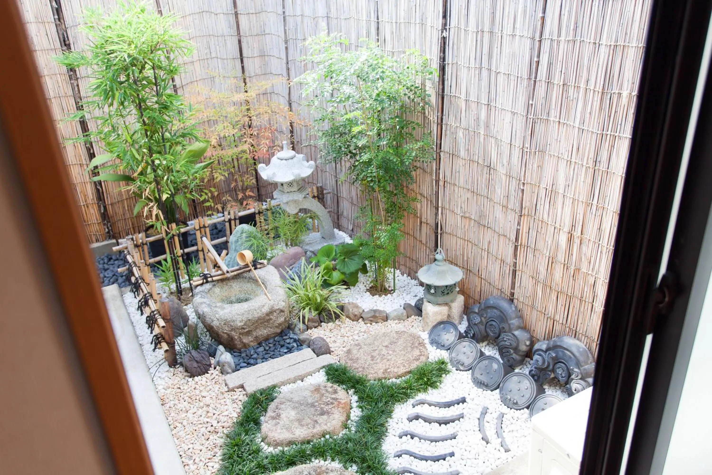 Decorative detail in Kujo Stays