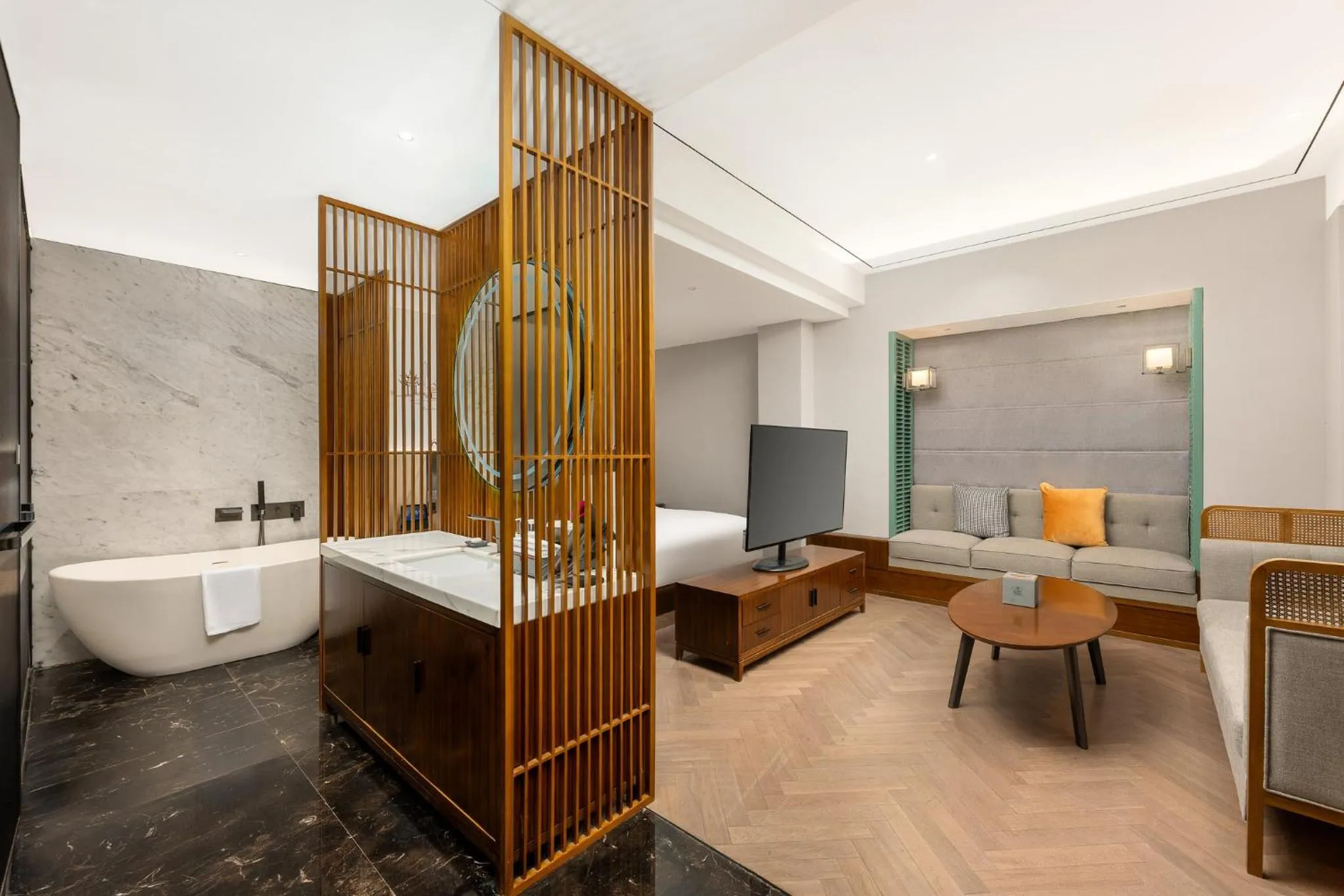 Bedroom in Holiday Inn Hangzhou West Lake by IHG