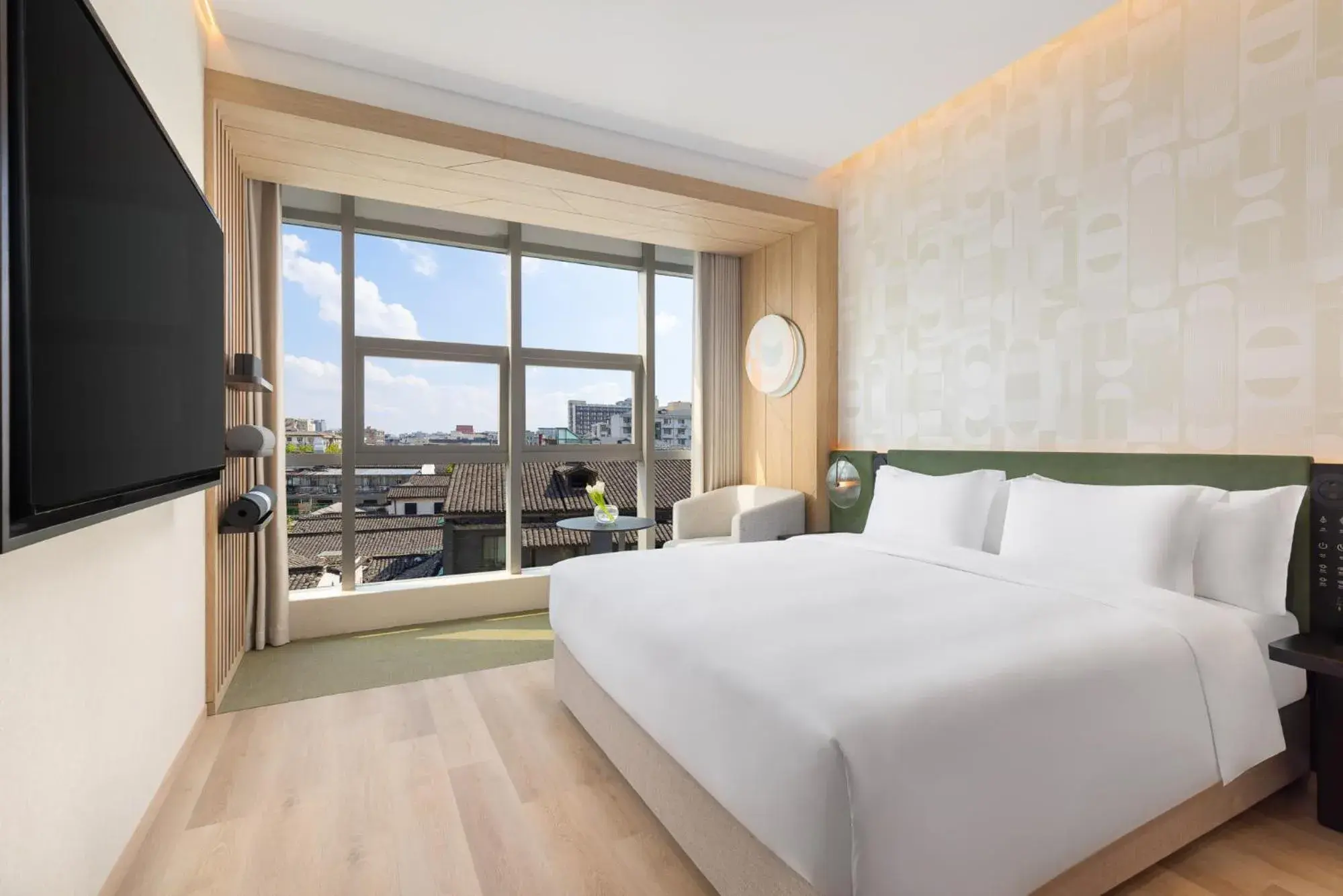 Standard King Room in EVEN Hotel Hangzhou West Lake by IHG Standard King Room in EVEN Hotel Hangzhou West Lake by IHG