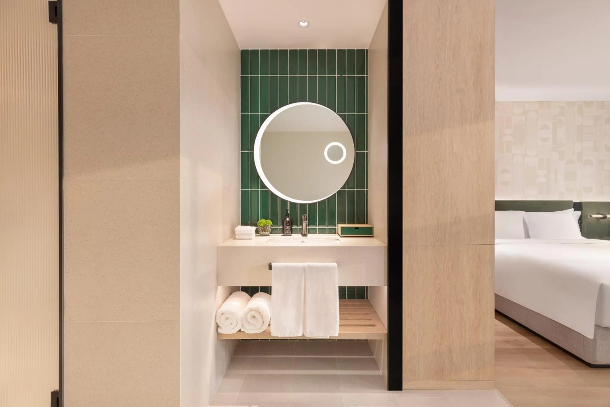 Bathroom, Bed in EVEN Hotel Hangzhou West Lake by IHG