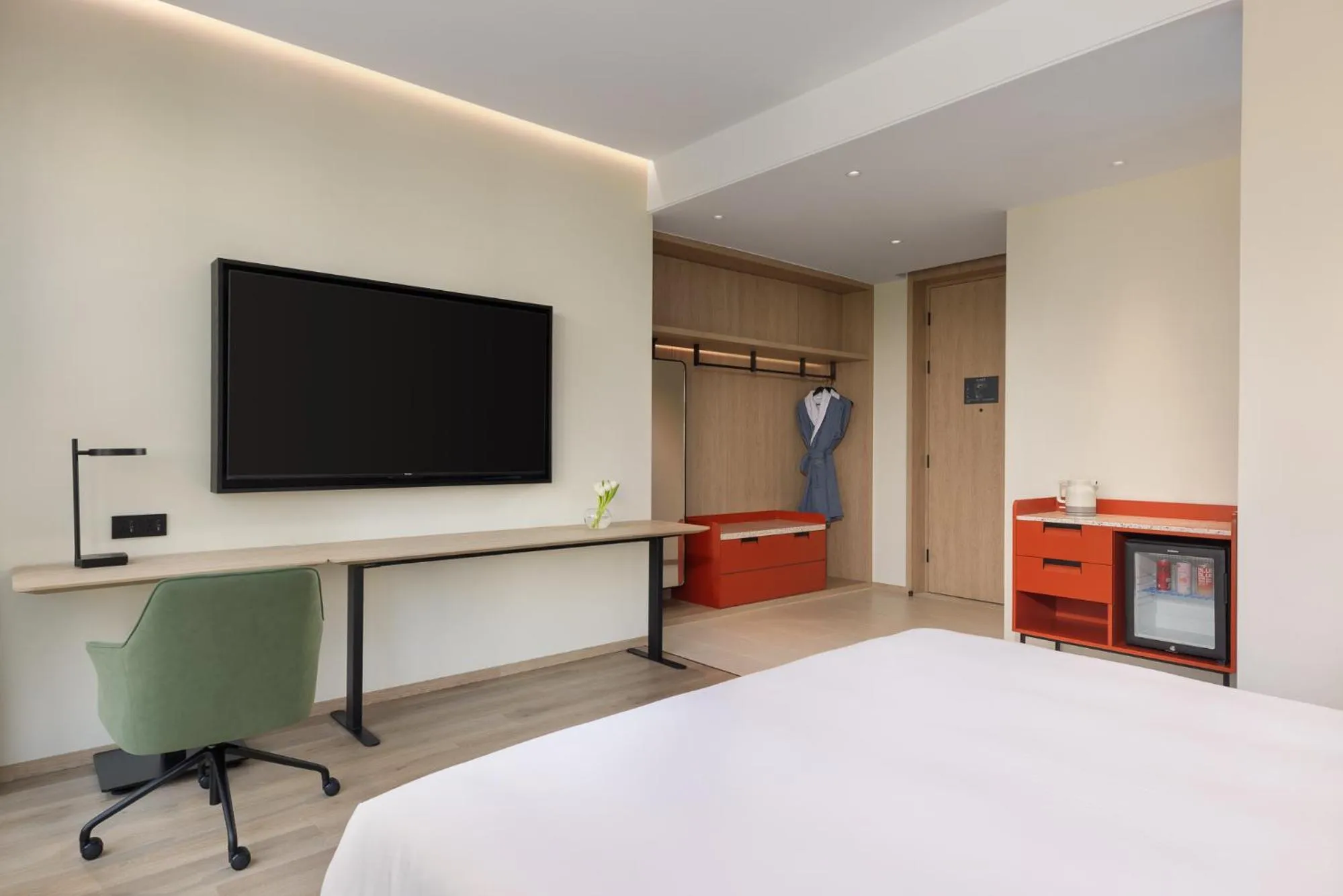 Bed in EVEN Hotel Hangzhou West Lake by IHG