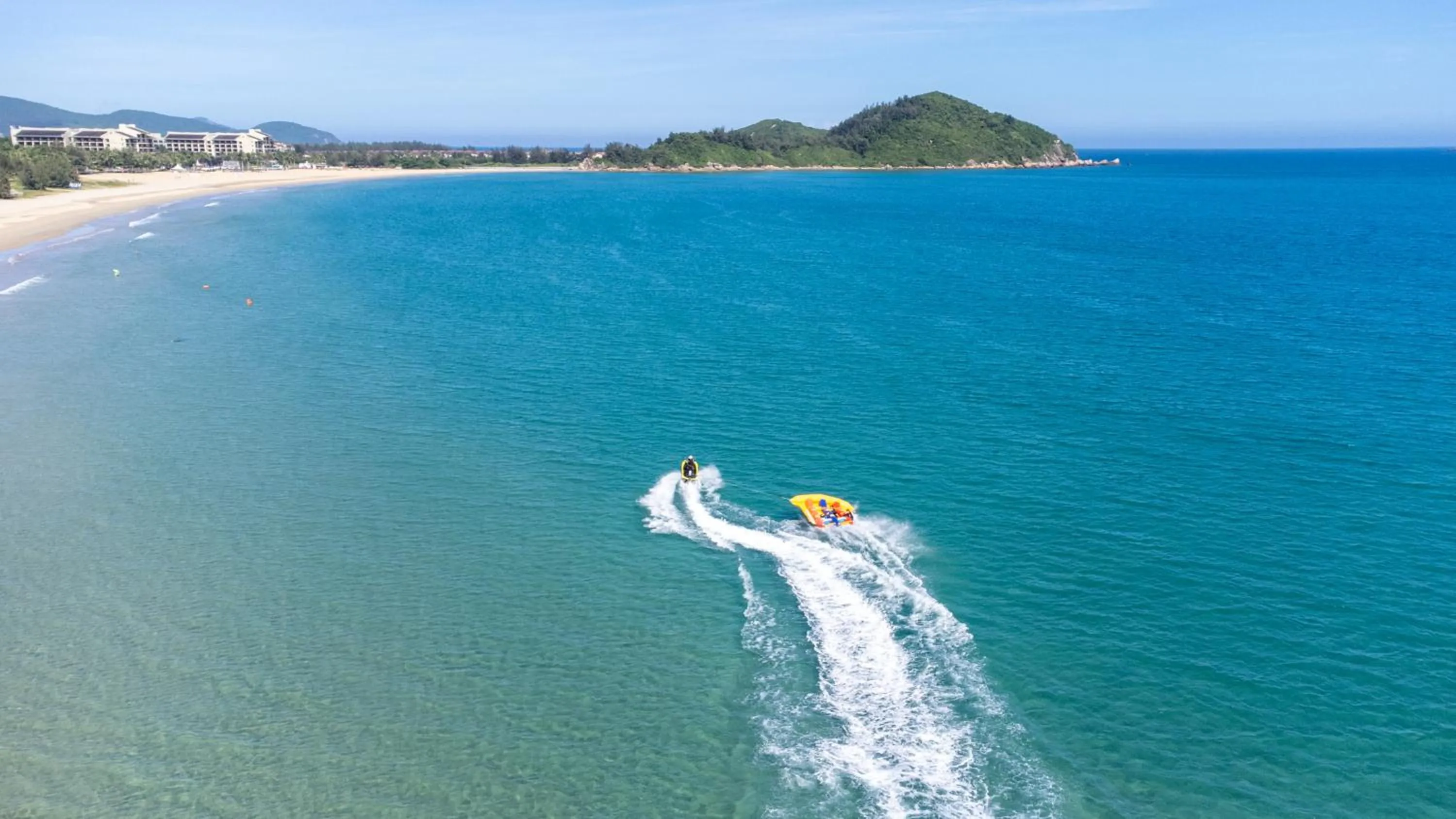 Beach in Holiday Inn Resort Wanning Shenzhou Peninsula by IHG