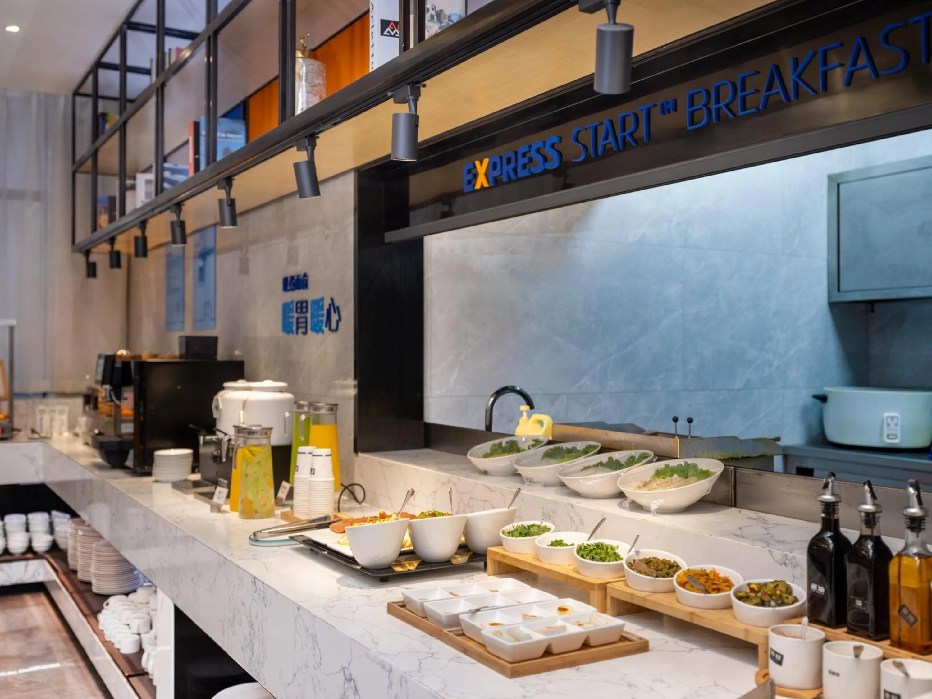 Restaurant/places to eat in Holiday Inn Express Zhuhai Grand Theater by IHG